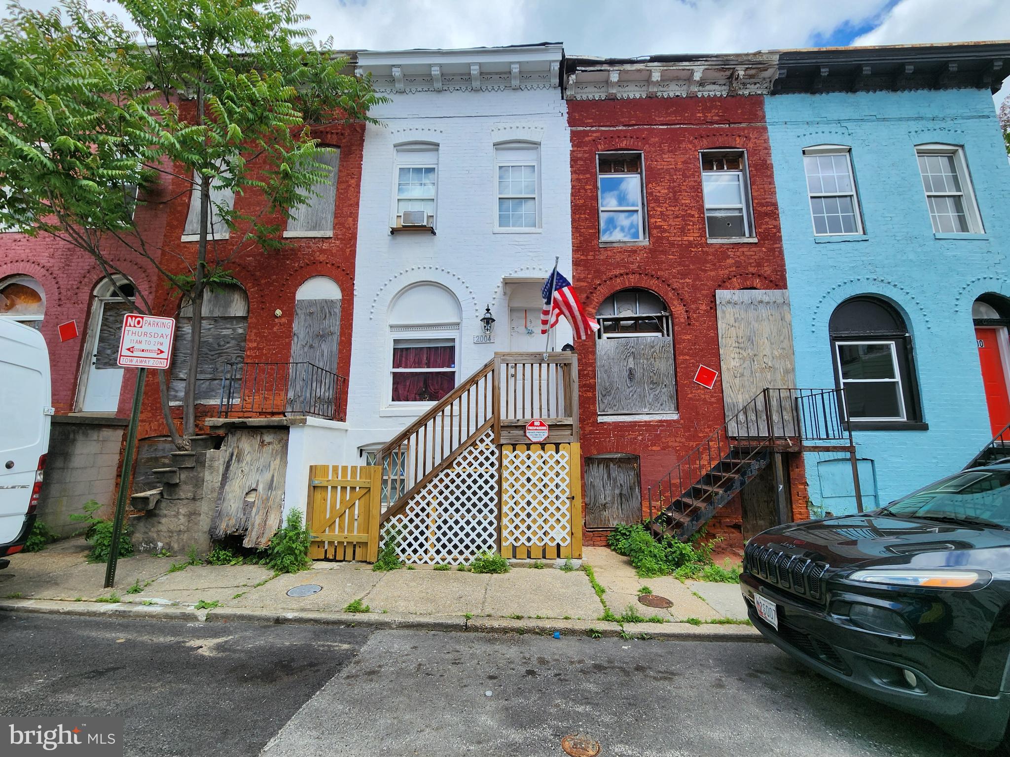 ONLINE AUCTION: Bidding begins 6/9/2025 @ 10:00 AM. Bidding ends 6/11/2025 @ 11:35 AM. List Price is Suggested Opening Bid. Deposit: $5,000. 2 Story Townhouse located in the Mondawmin area. BLOCKS to Coppin State University. JUST MINUTES to Druid Hill Park & the Penn-North Metro Station. Easy access to major traffic artery W North Ave.