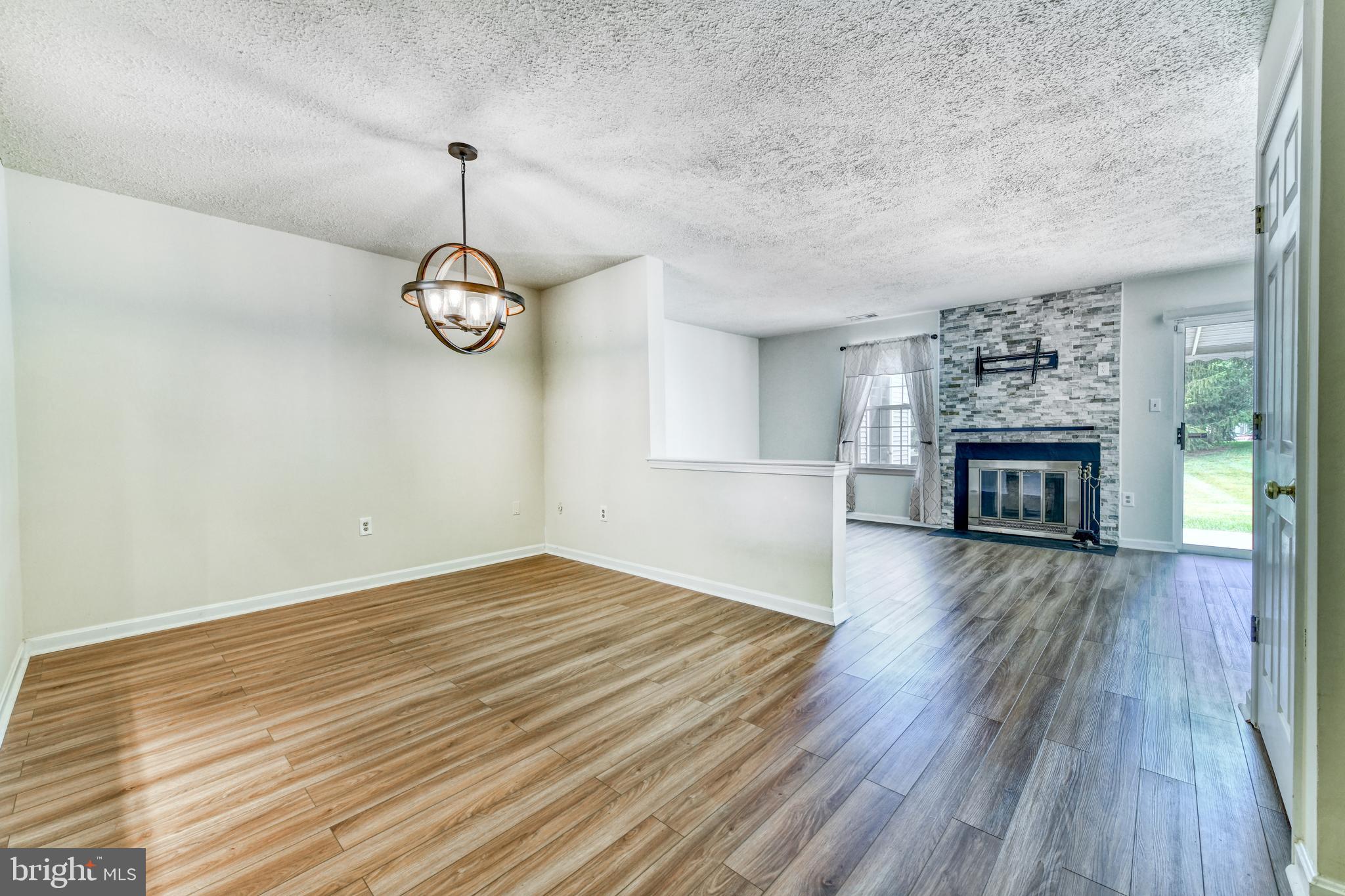 SPRING RIDGE - Residential