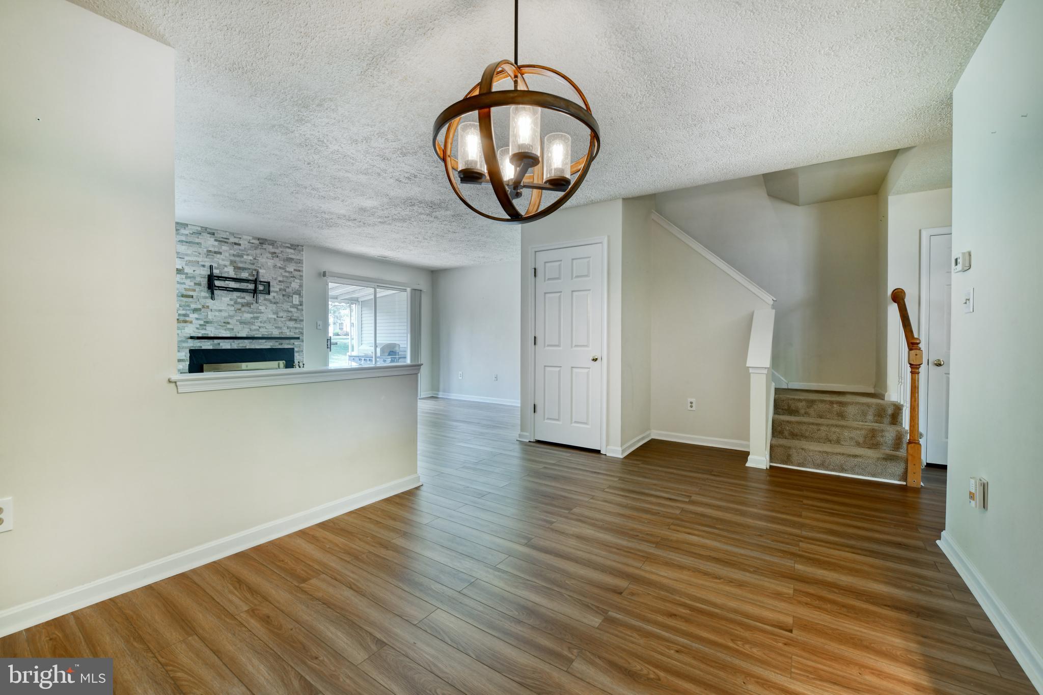 SPRING RIDGE - Residential