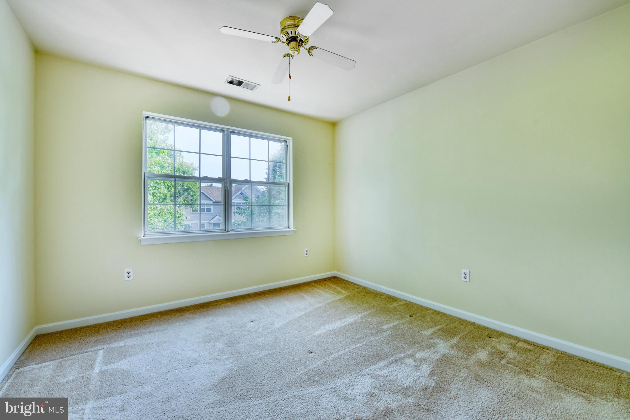 SPRING RIDGE - Residential