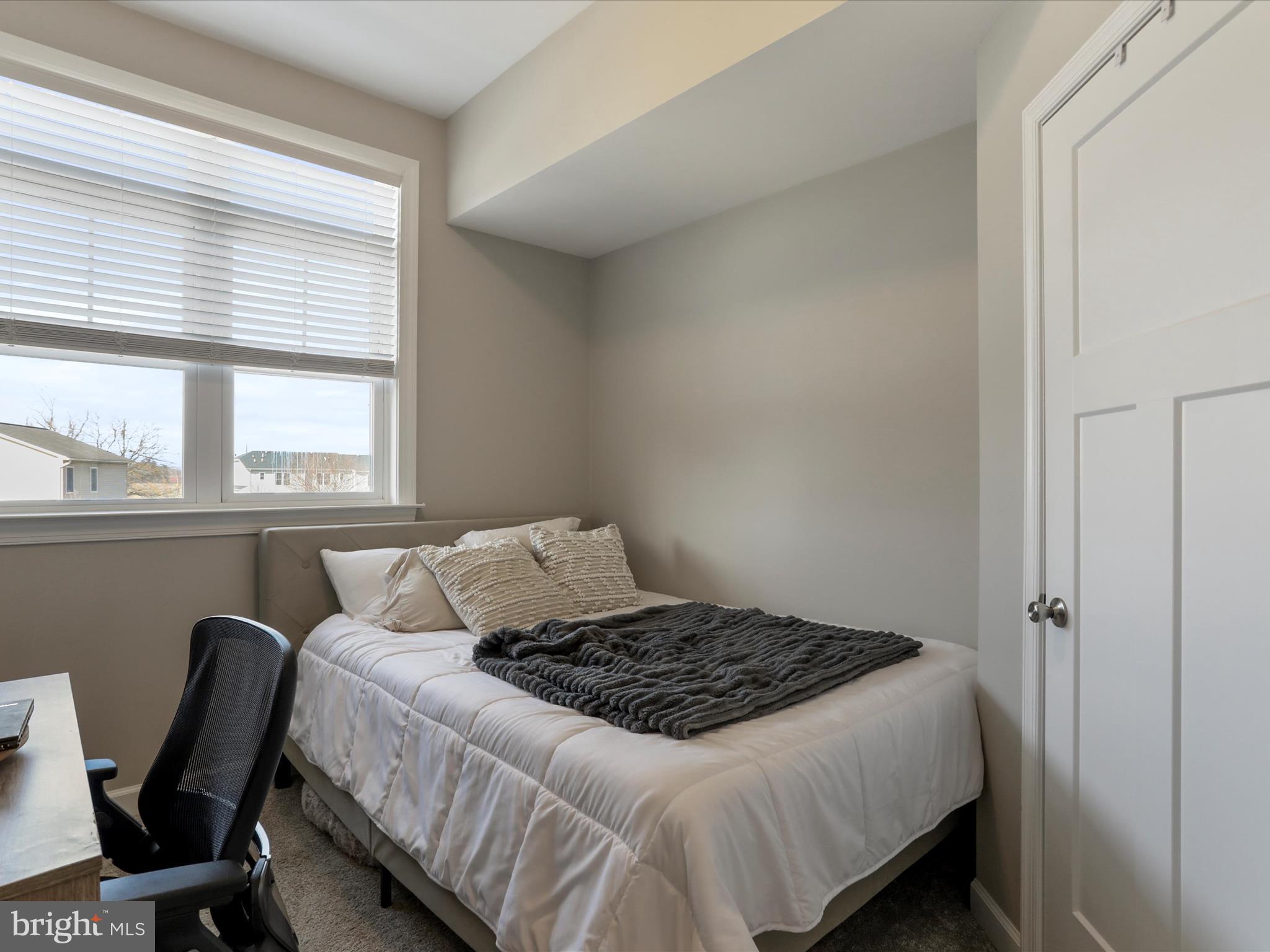 FREEDOM CROSSING - Residential