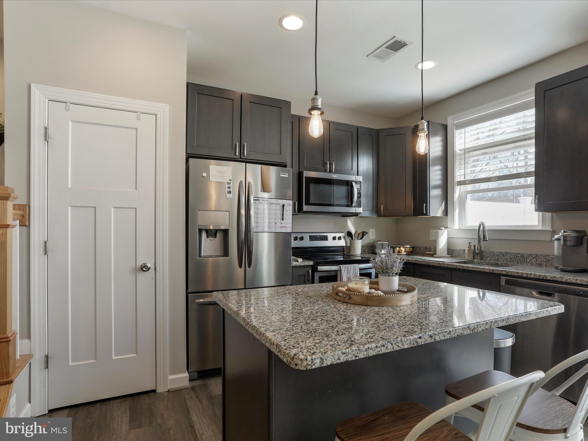 FREEDOM CROSSING - Residential