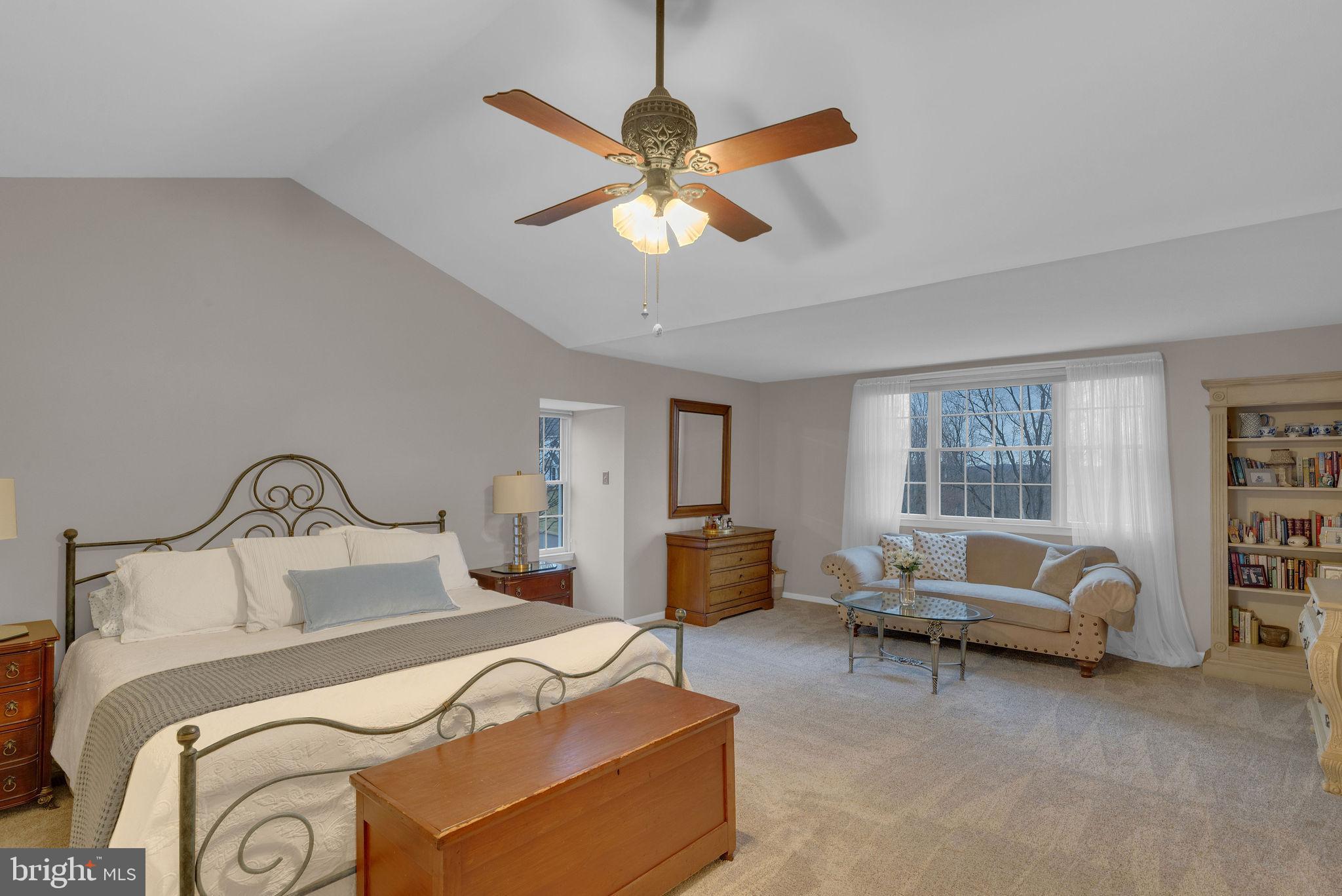 DOYLESTOWN KNOLL - Residential