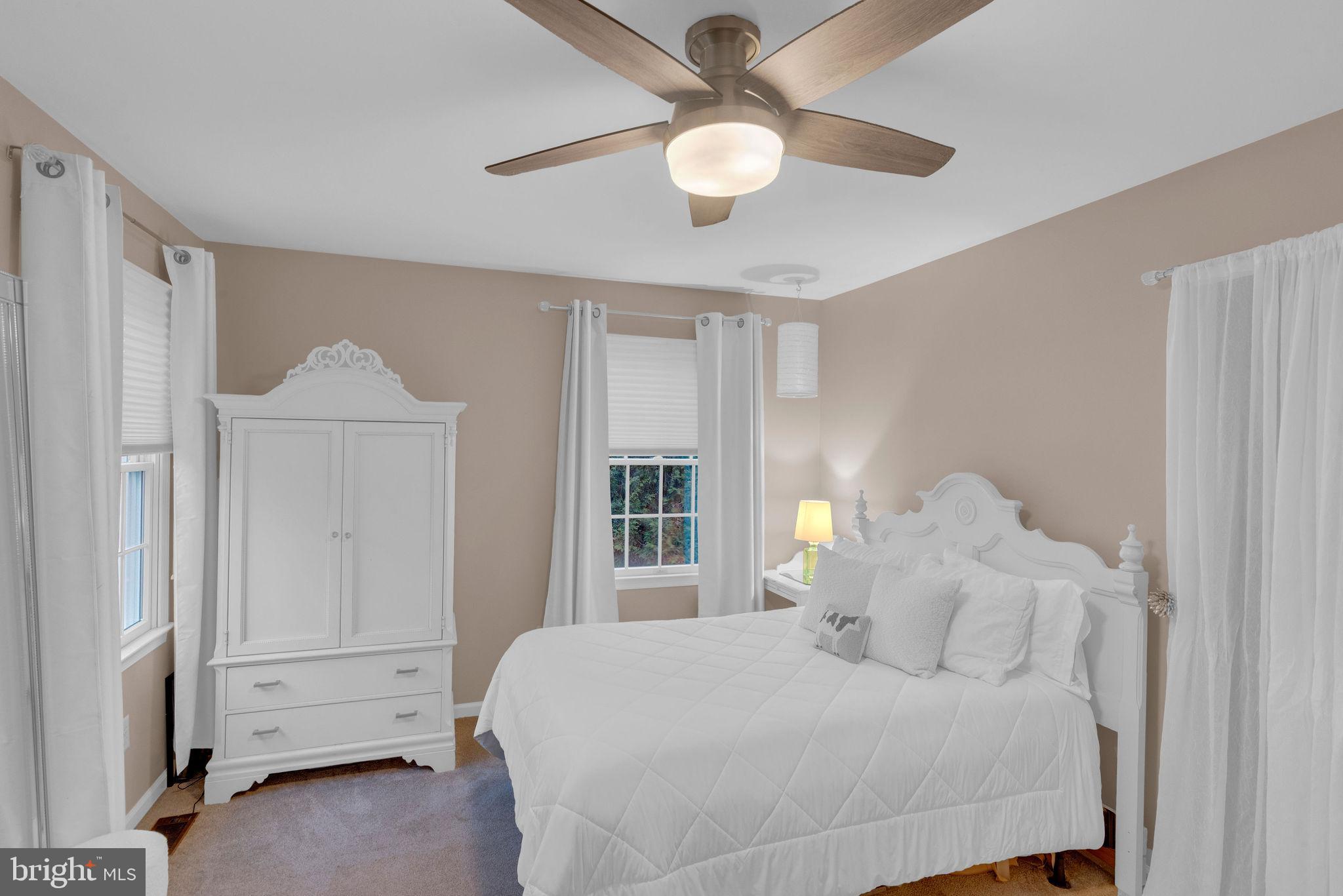 DOYLESTOWN KNOLL - Residential