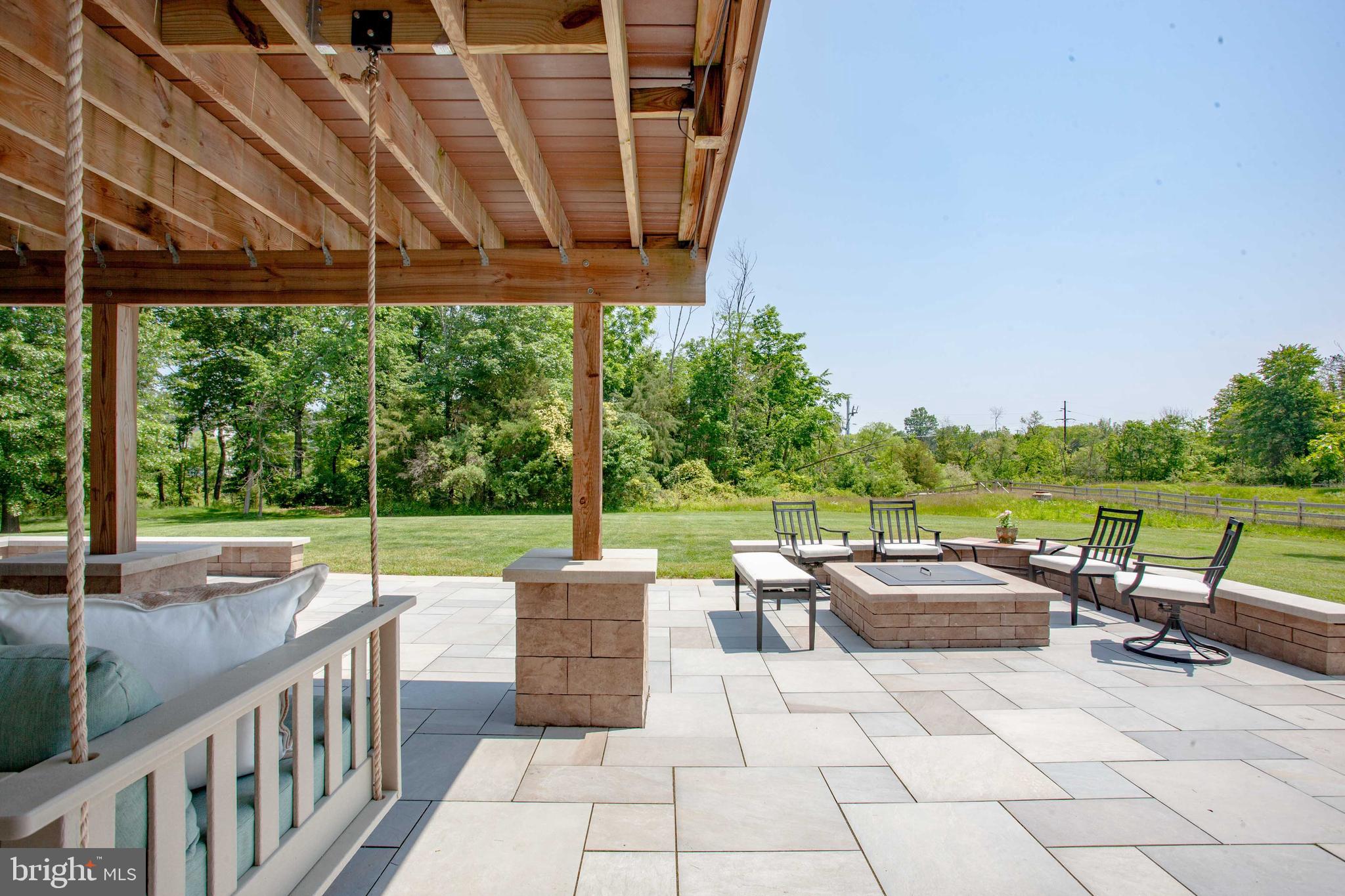 HANOVER POINTE - Residential