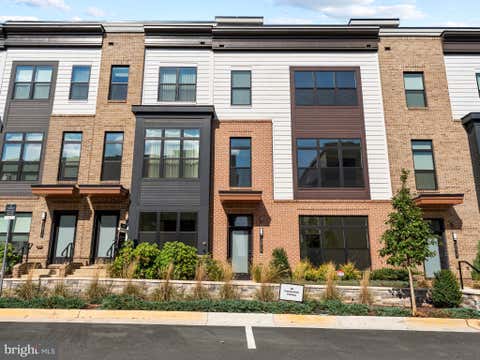 Townhouse For Rent - 2015 Tysons Ridgeline Road<br/> Fairfax County, FALLS CHURCH, VA 22043