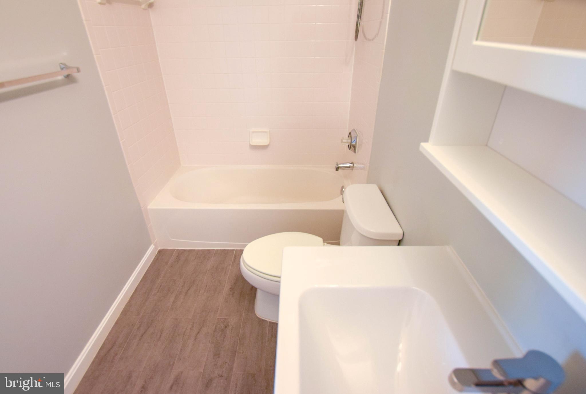 FOUNDERS WALK - Residential Lease