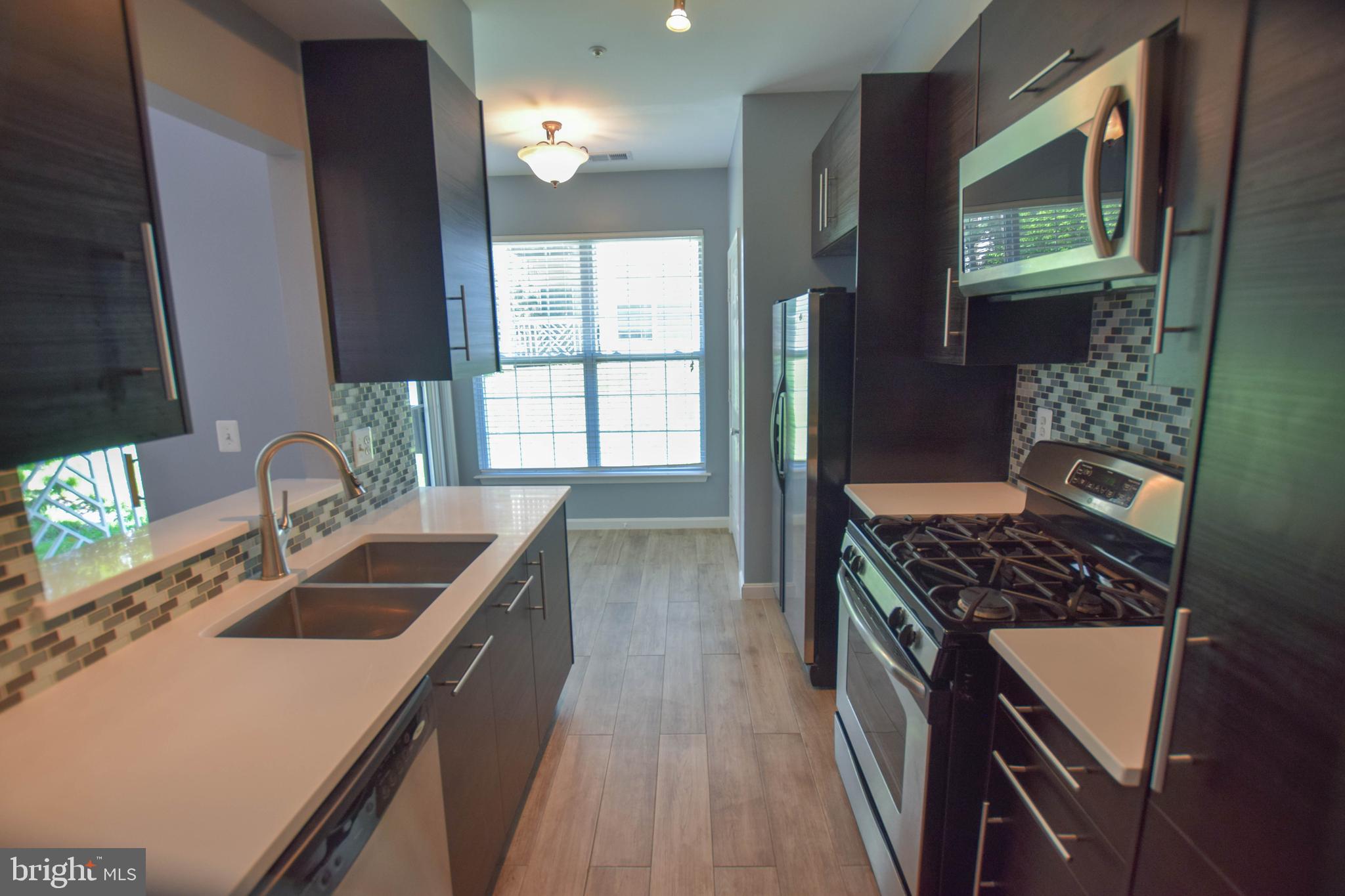 FOUNDERS WALK - Residential Lease