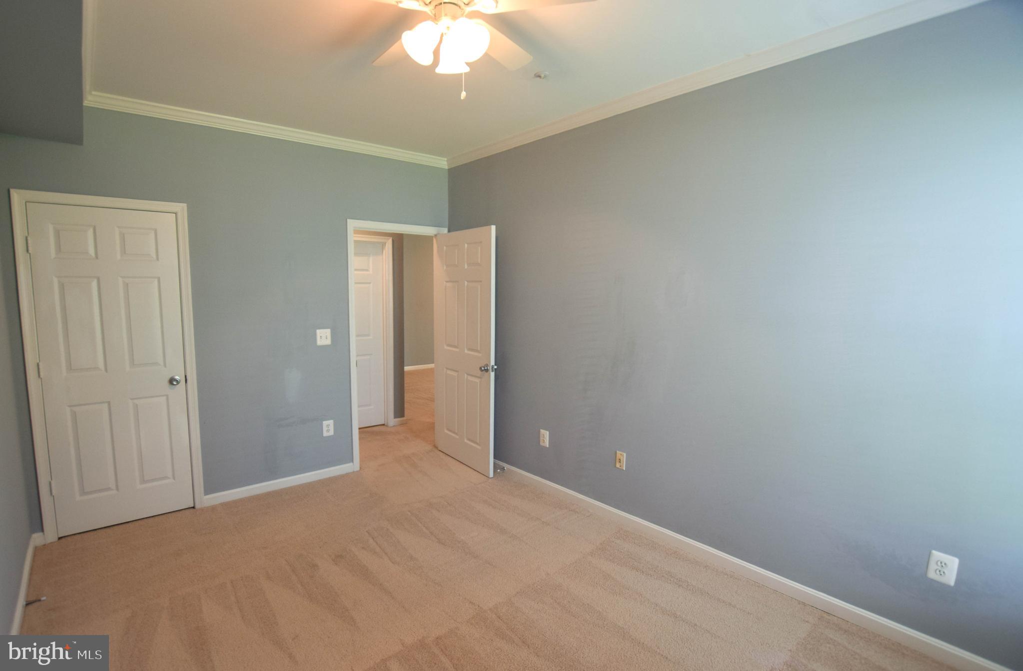 FOUNDERS WALK - Residential Lease