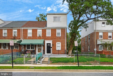 Townhouse For Sale - 168 Chestnut Street<br/> Baltimore County, BALTIMORE, MD 21222