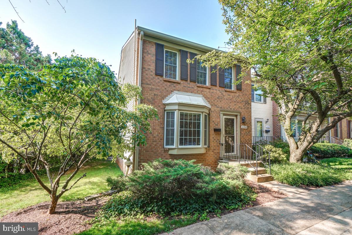 Location, Location, Location in Montrose Woods! Rockville/North Bethesda close to 270 & Beltway, dining, shopping and more plus in Luxmanor/Tilden/Walter Johnson school cluster. Sited privately at end of street.
End unit brick townhouse offers a deck with a wooded view with stairs to the yard. Three bedrooms and 2 full plus 2 half baths. Wood floors throughout the home!
Large living and dining combination with designer molding and bay window. Gourmet kitchen with granite counters, stainless appliances and open to breakfast nook with brick accent wall. Primary bedroom has wall of built ins and luxury shower bath ensuite plus a walk in closet. Other two bedrooms upstairs share a full hall bath. Finished lower level offers new flooring, fireplace in recreation room, half bath and laundry.
Two assigned parking spaces.
Security Deposit of one month rent. Professionally managed. No smoking and pets on a case by case basis. Available September 1.