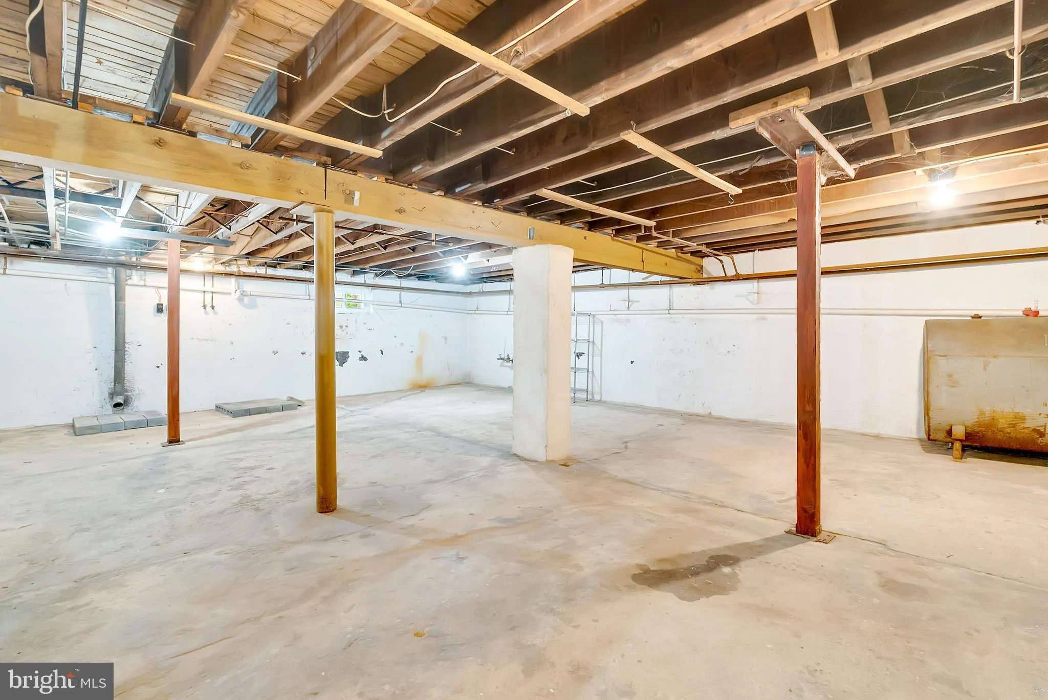 Norristown, Pennsylvania 19403, United States, 4 Bedrooms Bedrooms, ,2 BathroomsBathrooms,Residential,Pending,128114