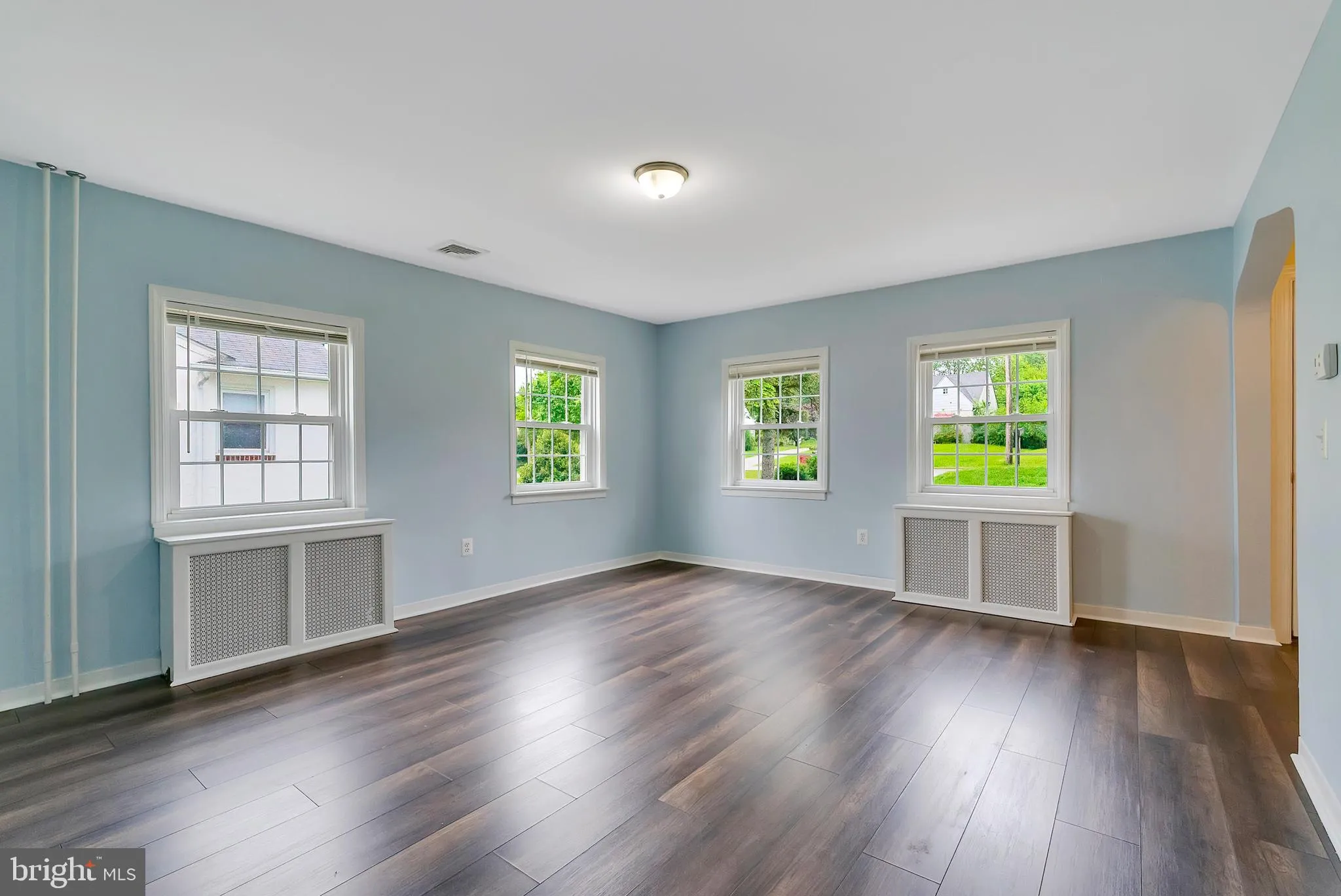 Norristown, Pennsylvania 19403, United States, 4 Bedrooms Bedrooms, ,2 BathroomsBathrooms,Residential,Pending,128114