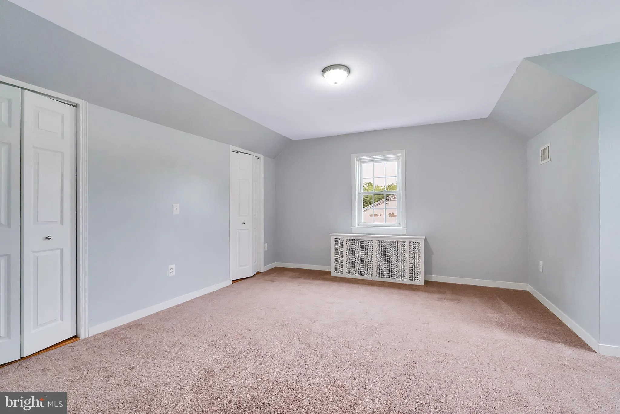 Norristown, Pennsylvania 19403, United States, 4 Bedrooms Bedrooms, ,2 BathroomsBathrooms,Residential,Pending,128114