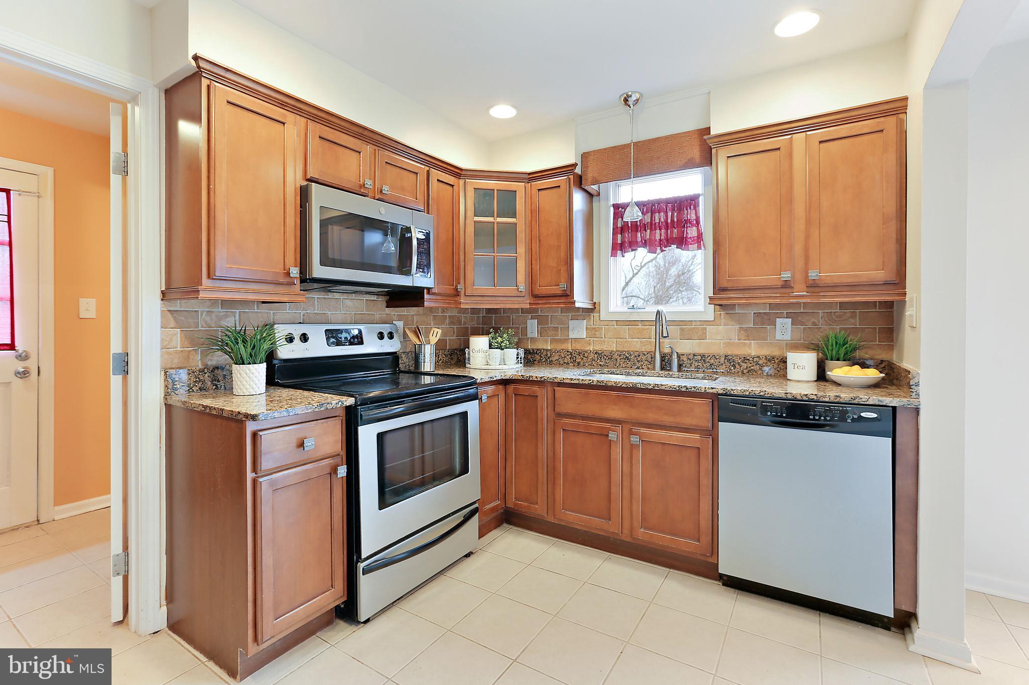 HILLTOP ACRES - Residential