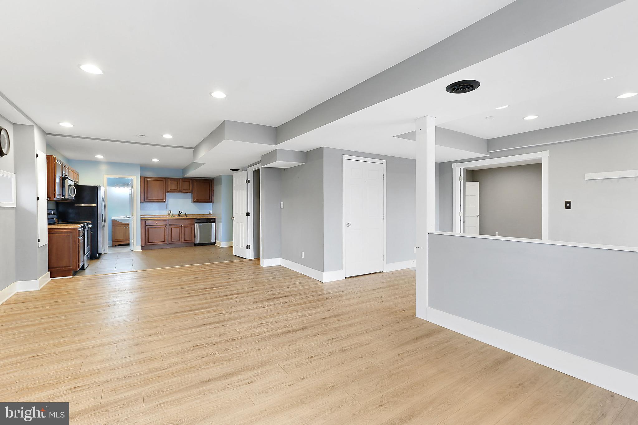 HILLTOP ACRES - Residential