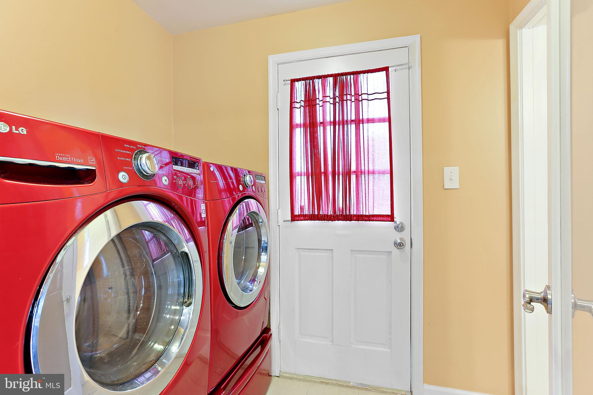 HILLTOP ACRES - Residential