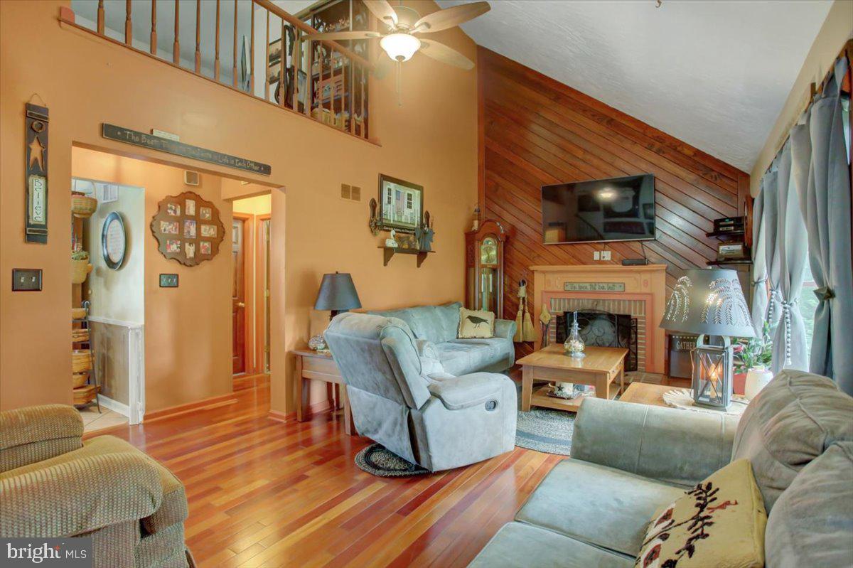 LITTLESTOWN - Residential