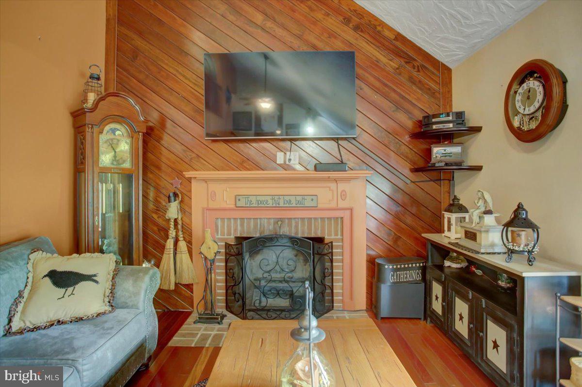 LITTLESTOWN - Residential