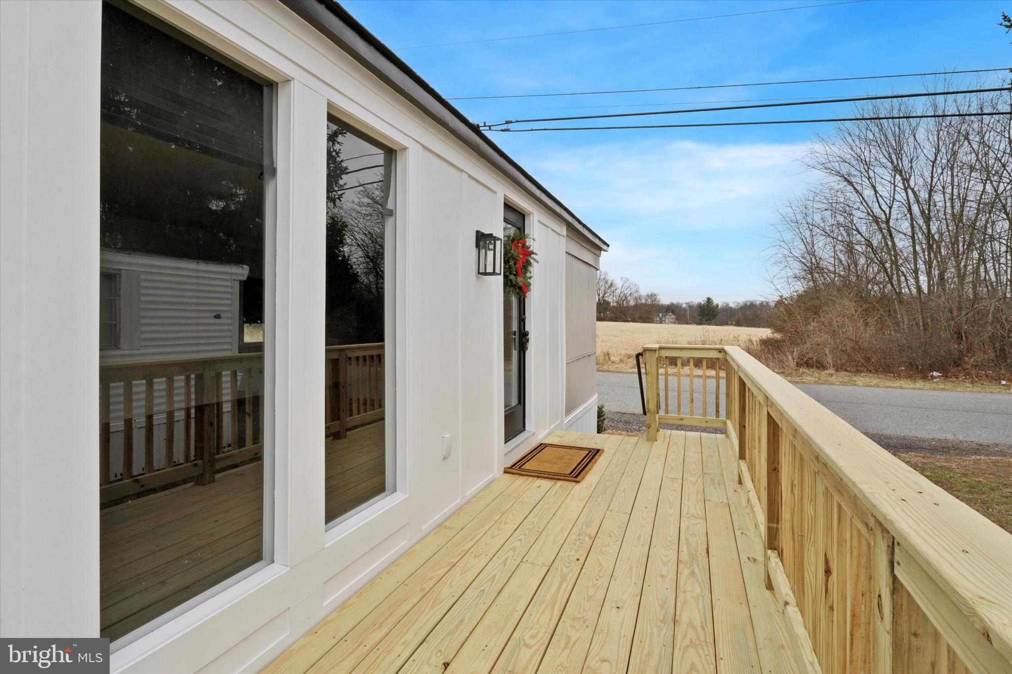 NEIGHBORS OF CREEKVIEW COURT - Residential