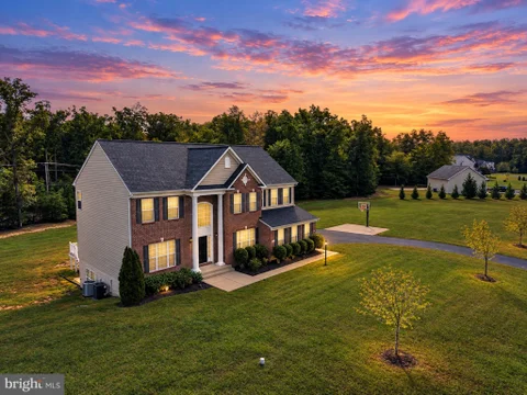 MLS: MDCH2058804