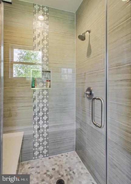 ANNANDALE - Residential Lease