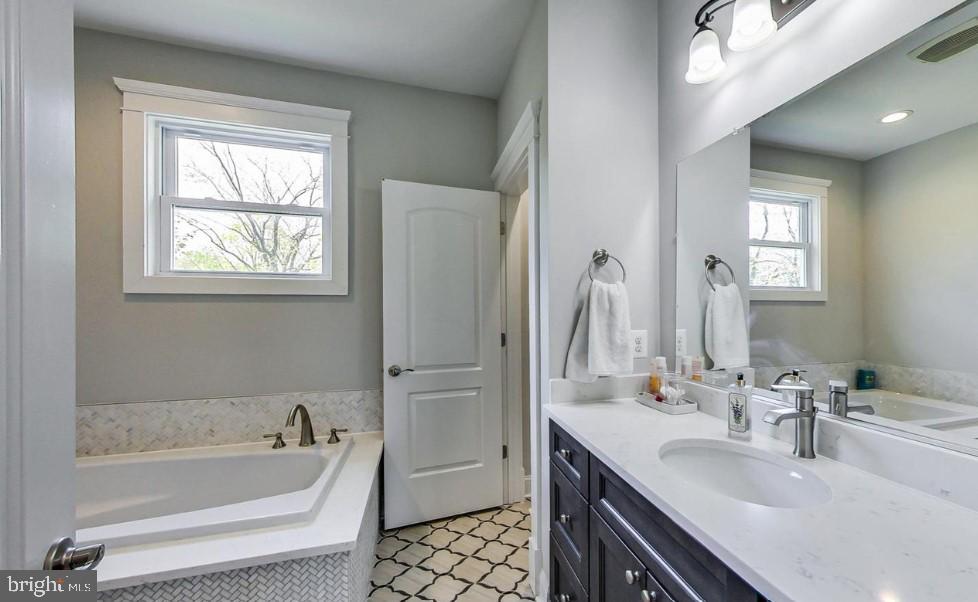 ANNANDALE - Residential Lease