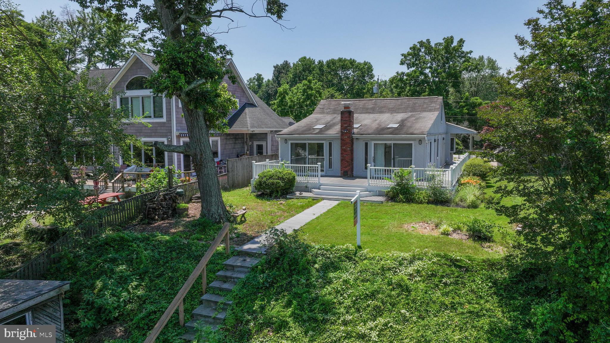 GREEN GABLES - Residential