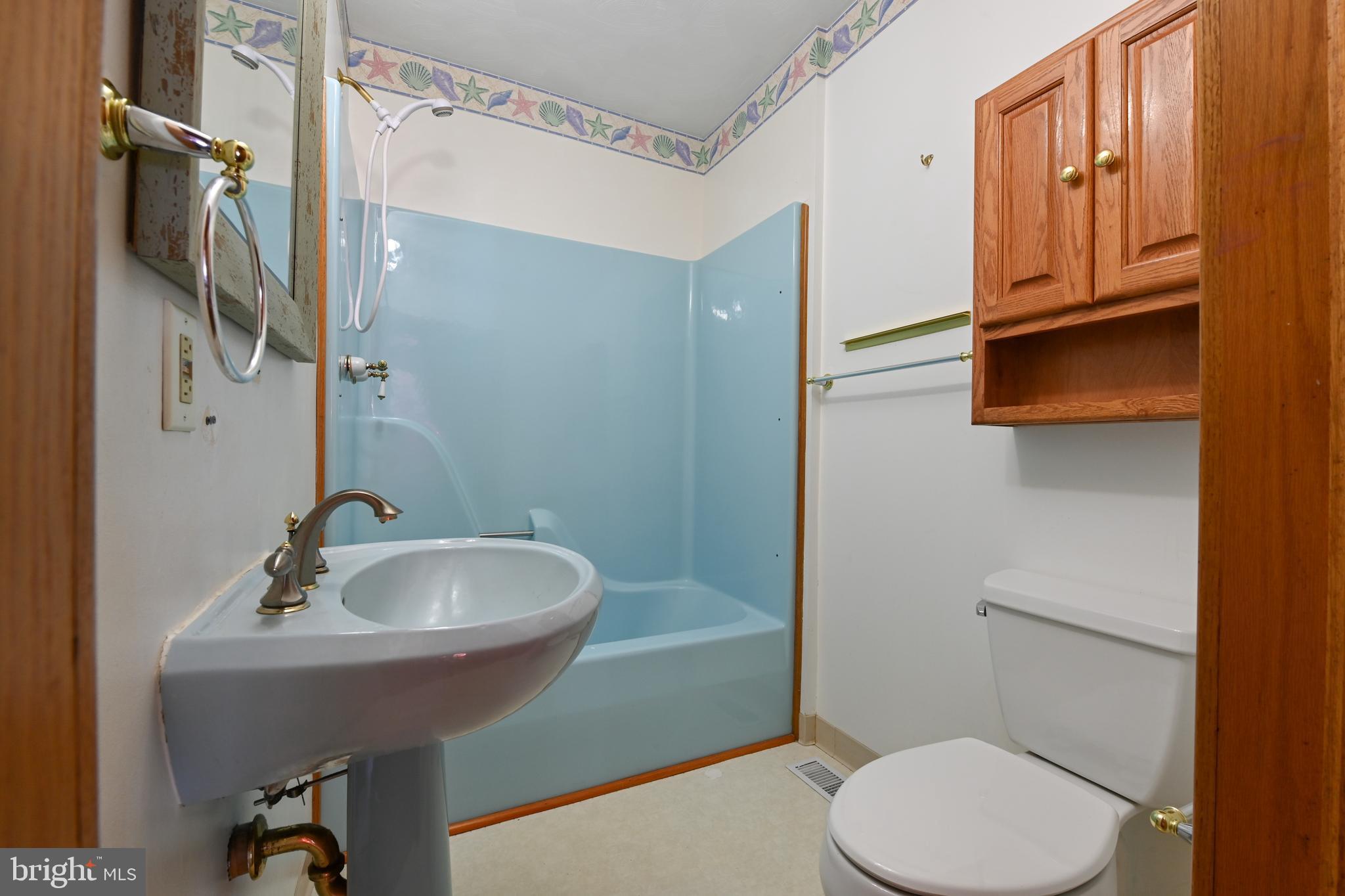 GREEN GABLES - Residential