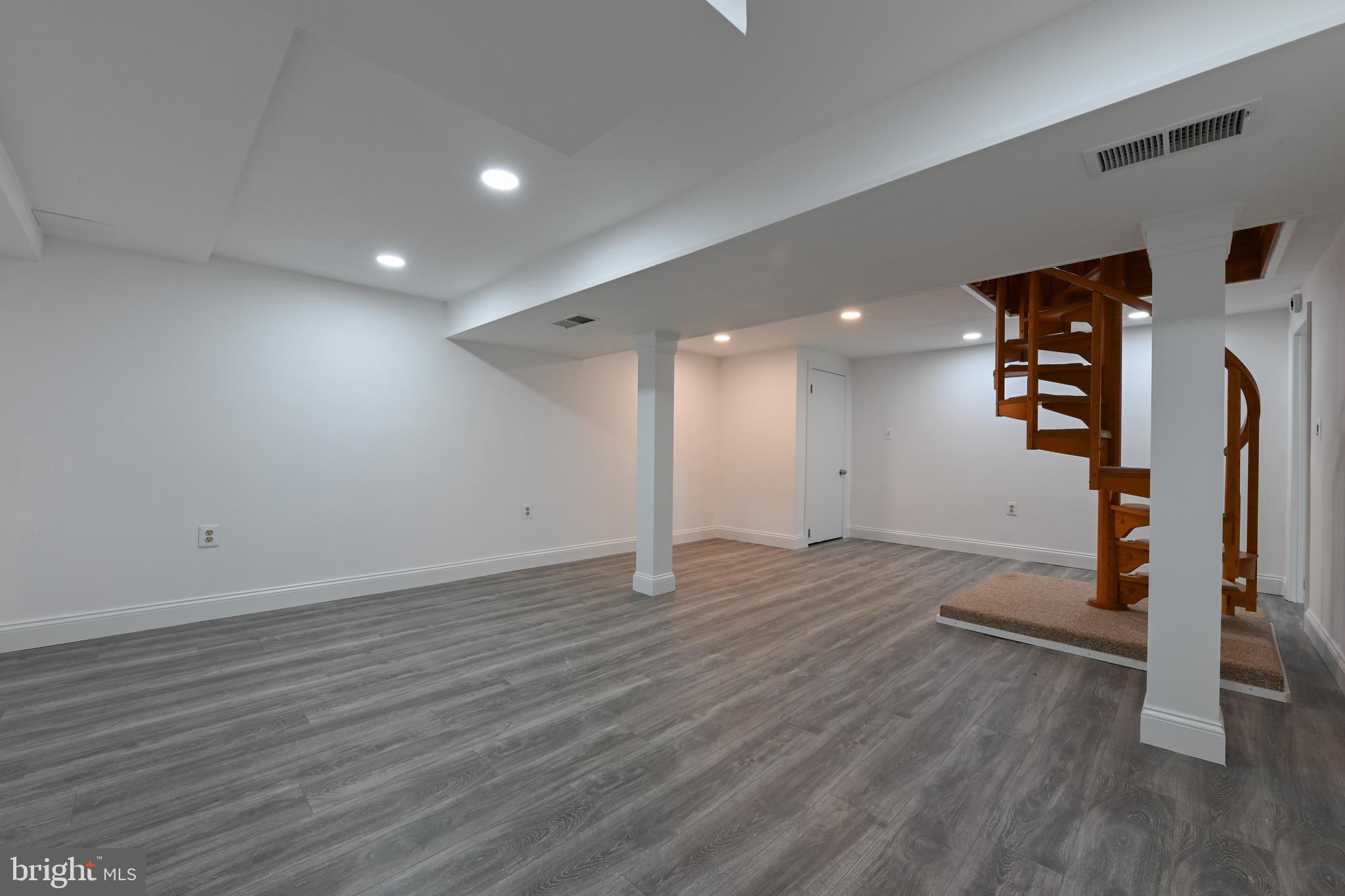 GREEN GABLES - Residential