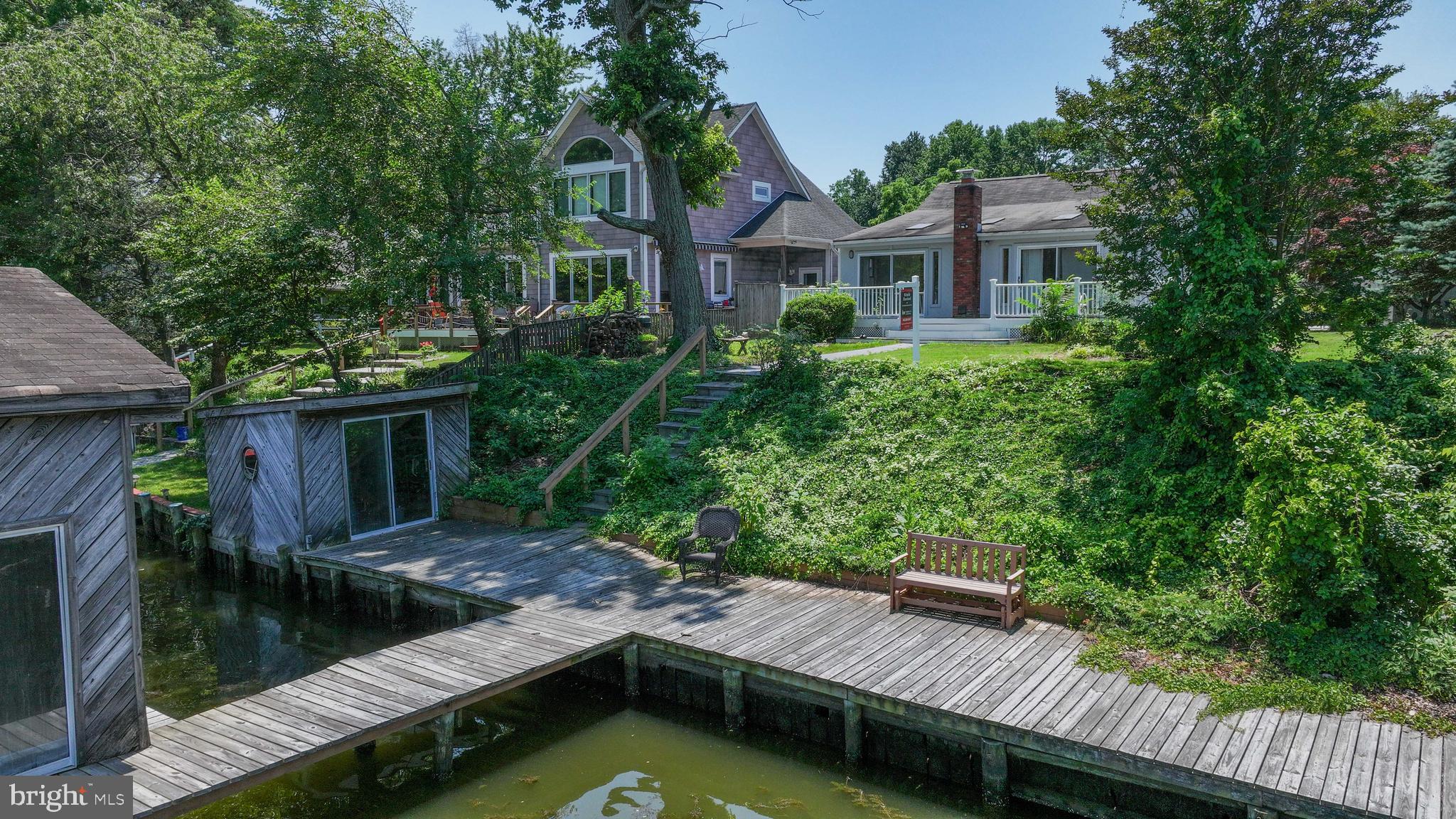 GREEN GABLES - Residential