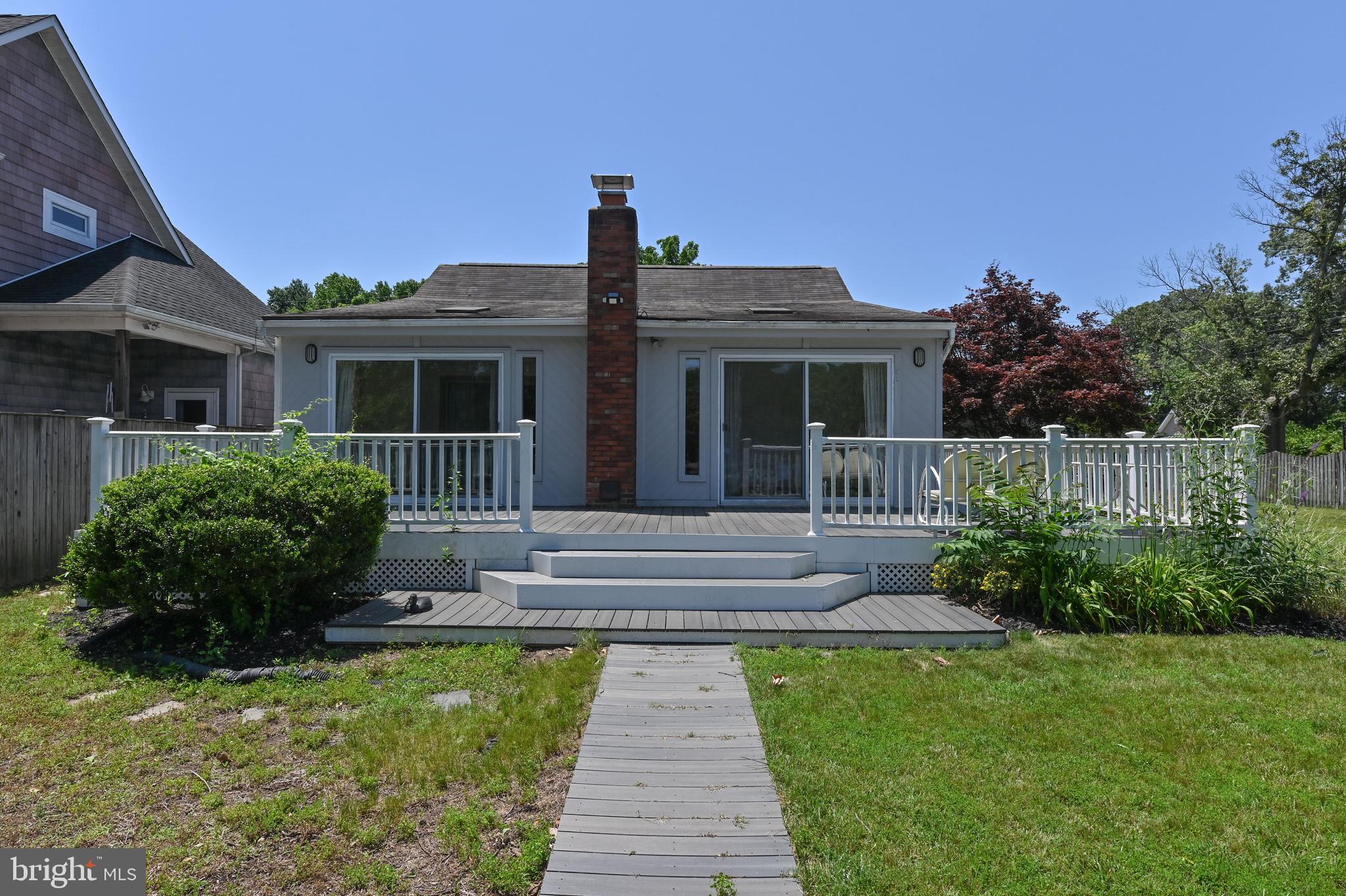 GREEN GABLES - Residential