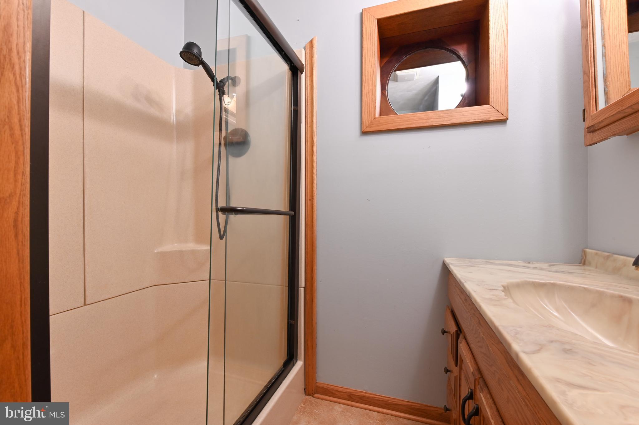 GREEN GABLES - Residential