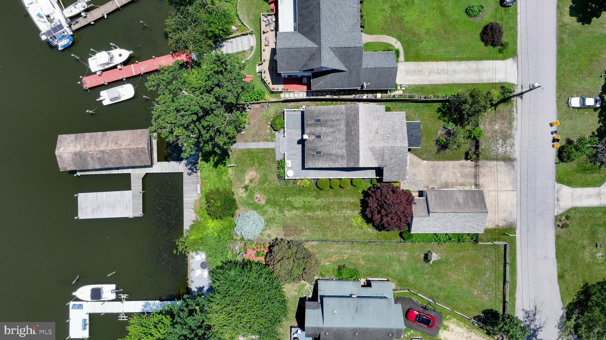 GREEN GABLES - Residential