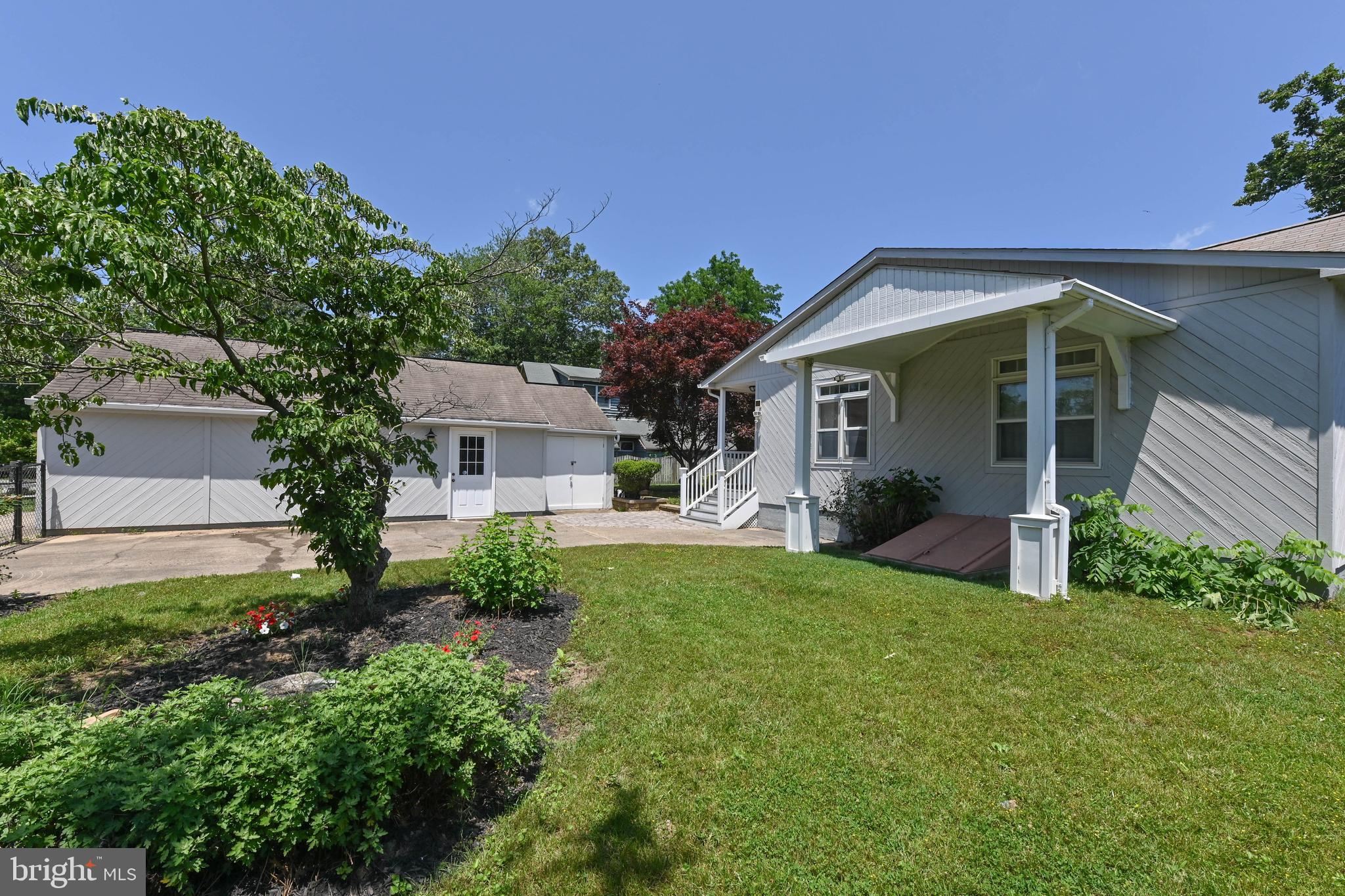 GREEN GABLES - Residential