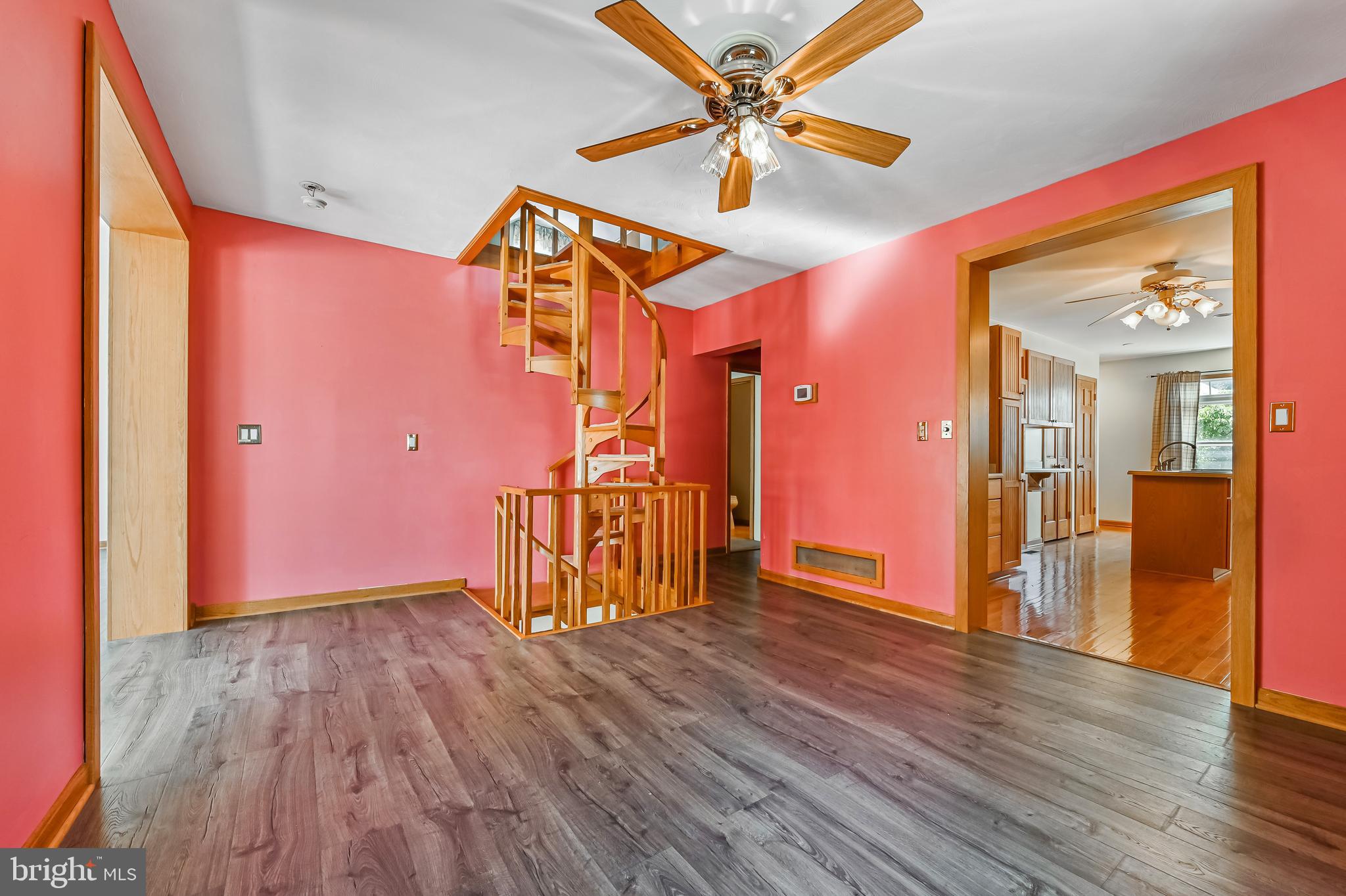 GREEN GABLES - Residential