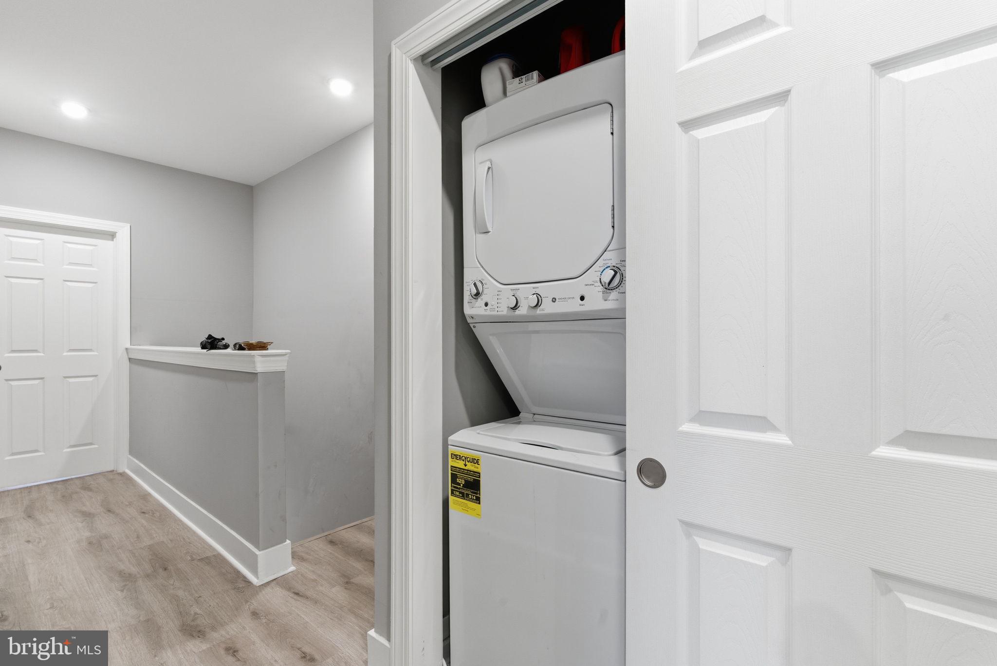 POINT BREEZE - Residential Income