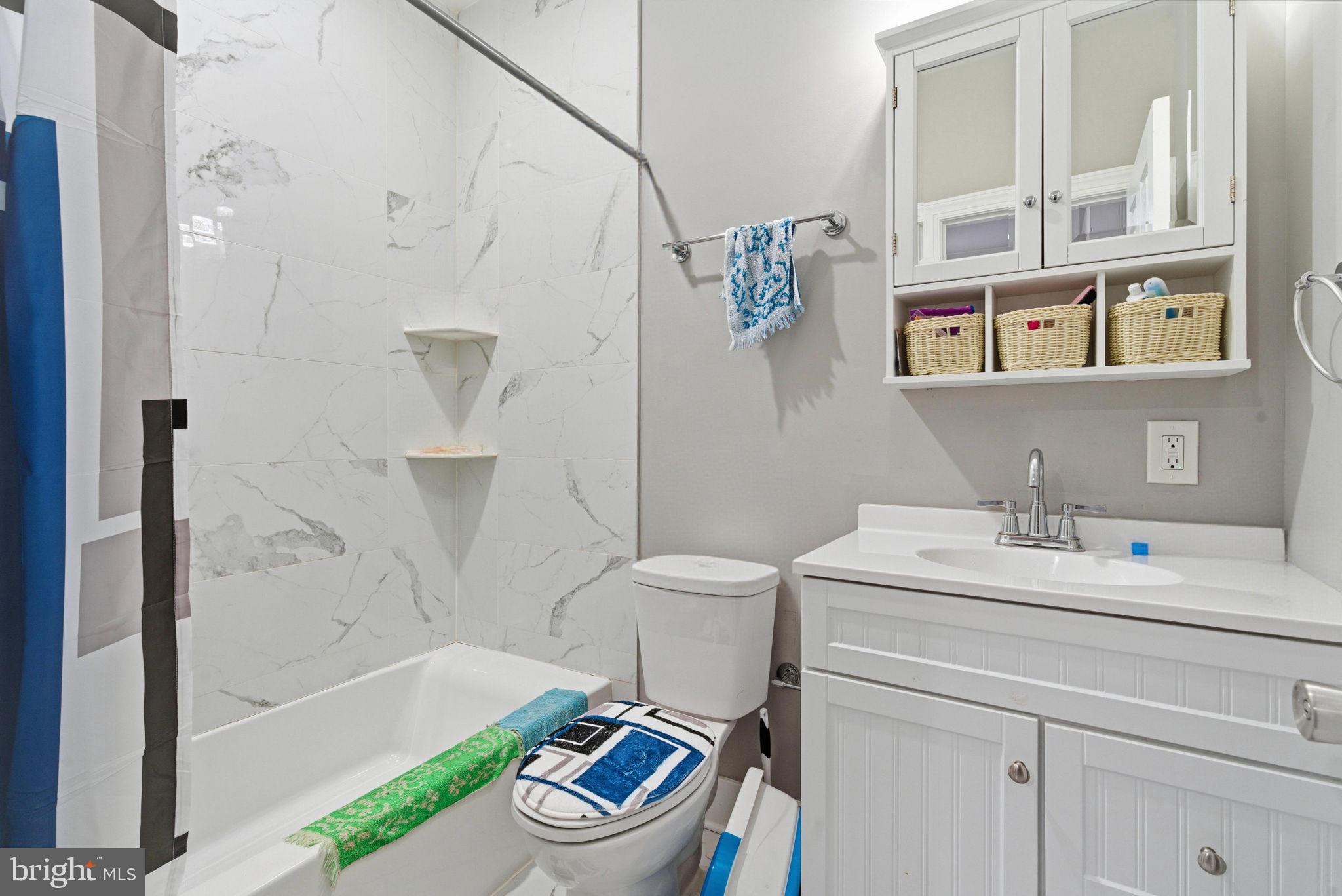 POINT BREEZE - Residential Income