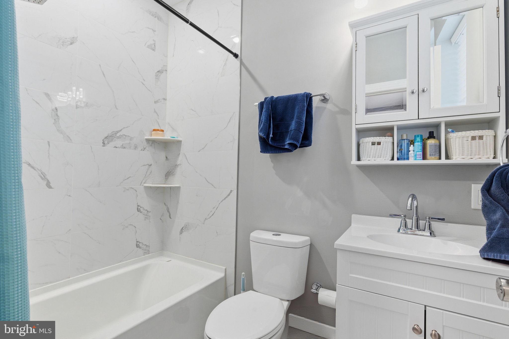 POINT BREEZE - Residential Income