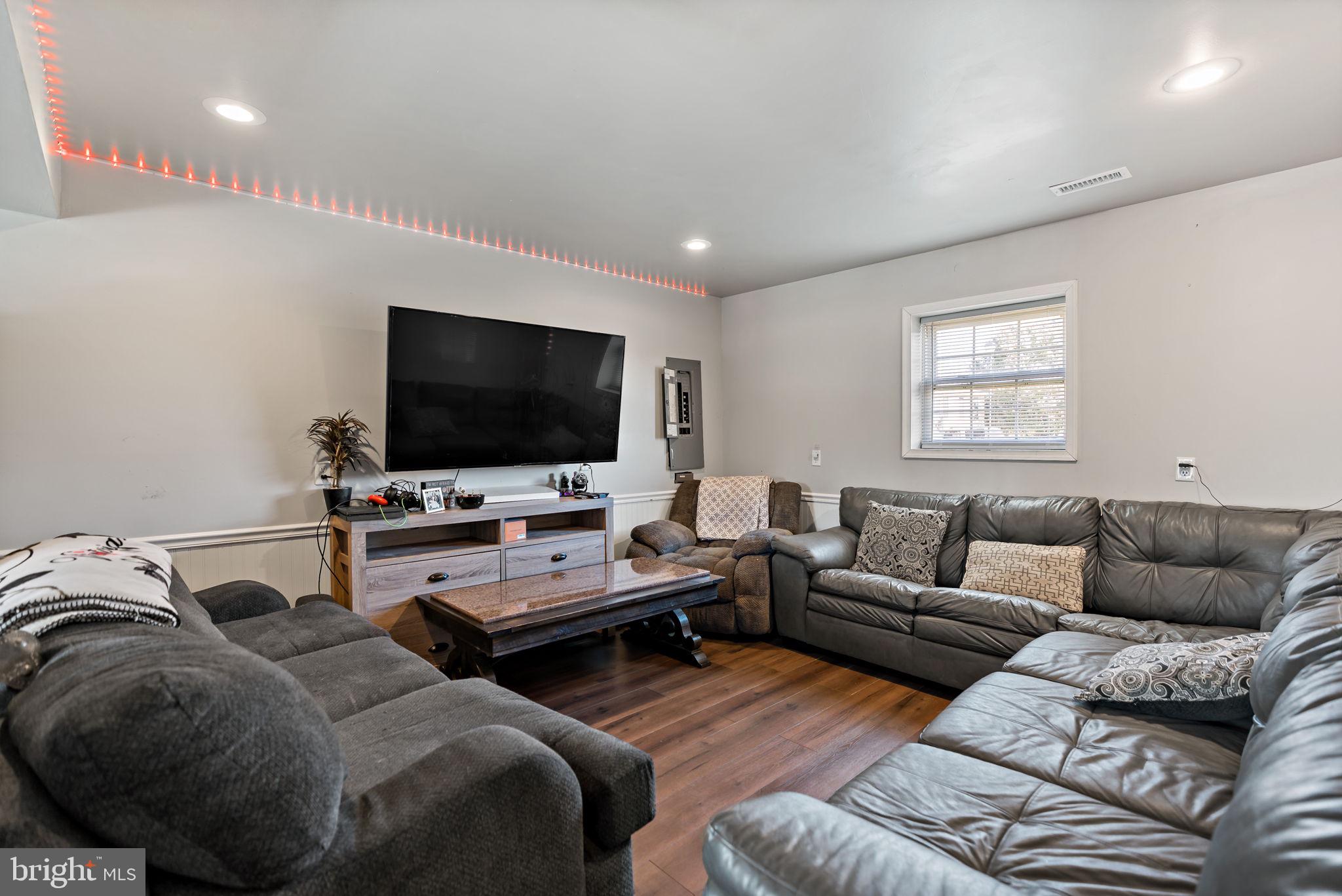 WILDFLOWER RIDGE - Residential