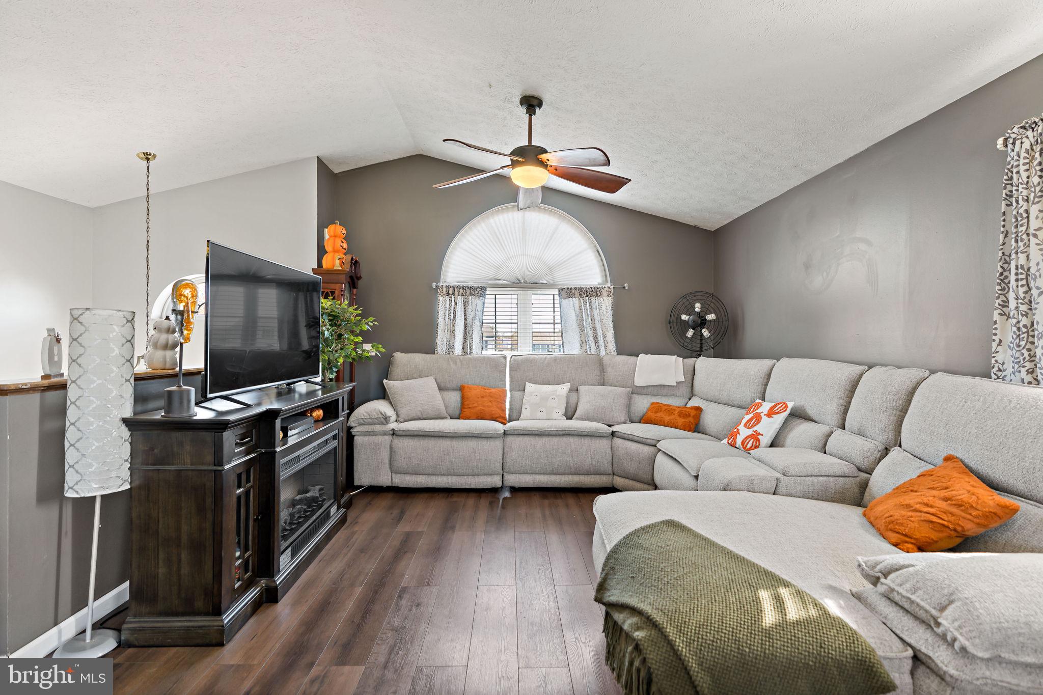 WILDFLOWER RIDGE - Residential