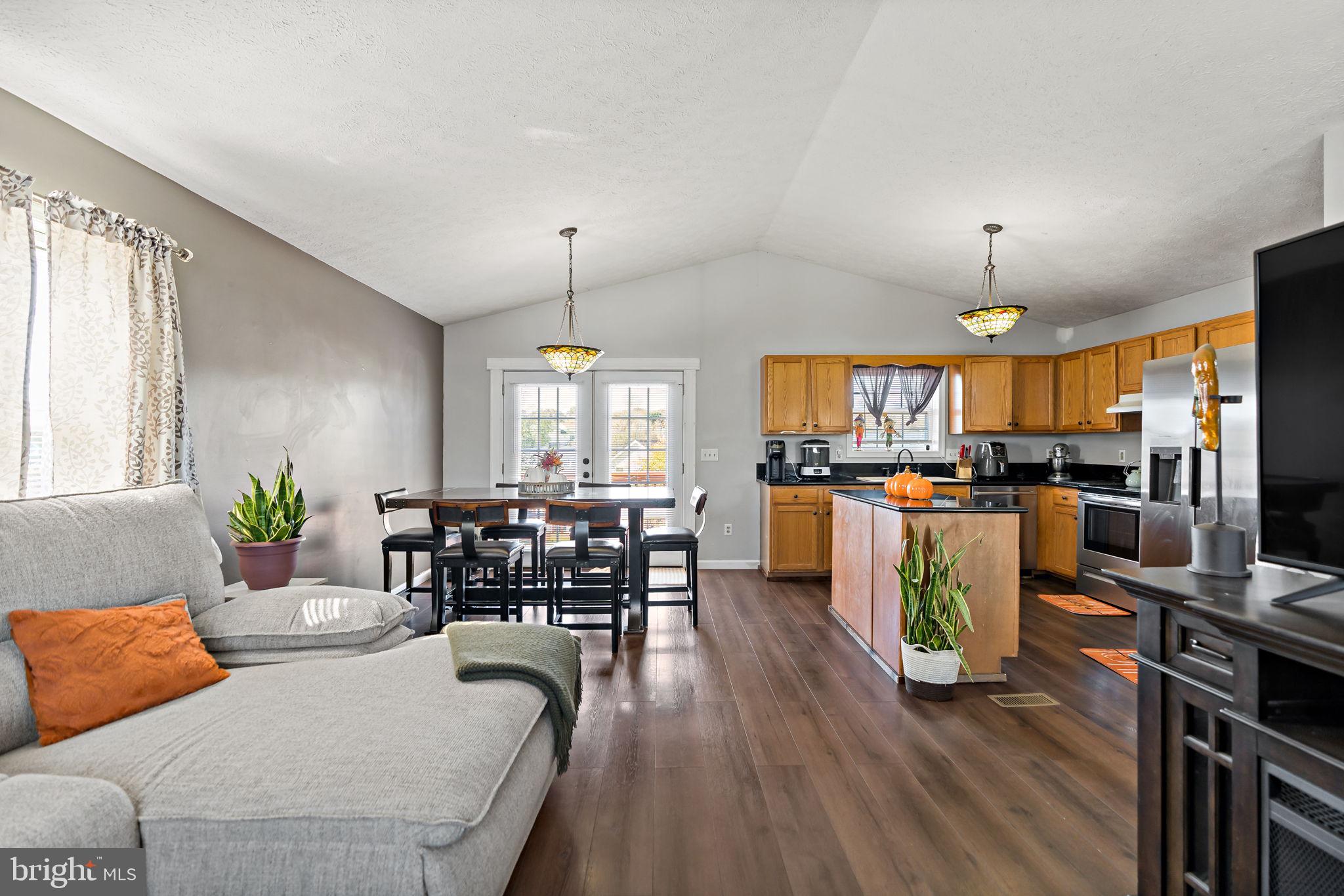 WILDFLOWER RIDGE - Residential