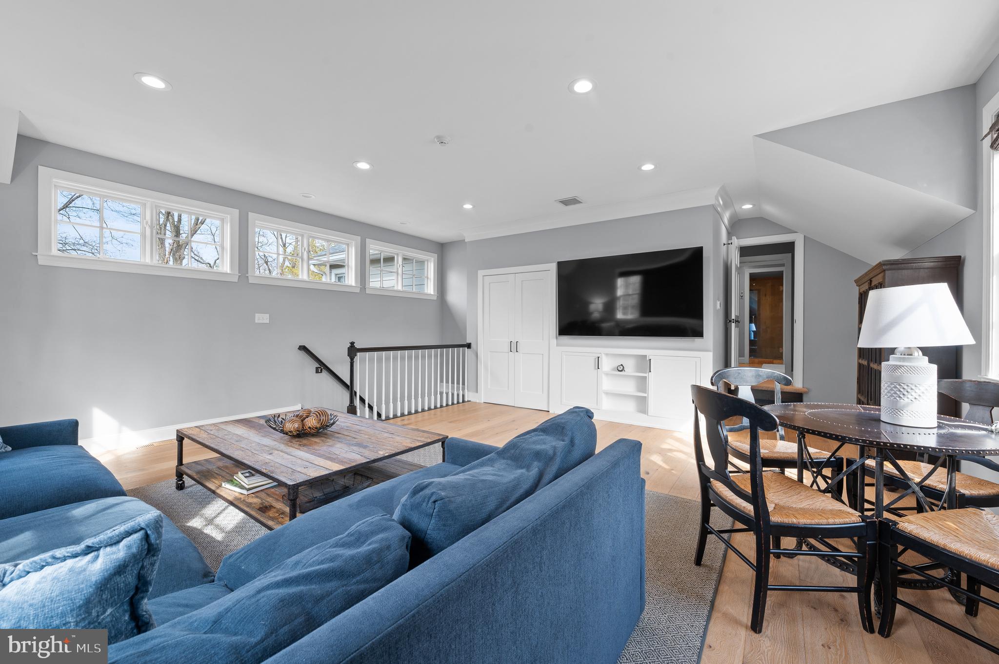 SOUTH WAYNE - Residential