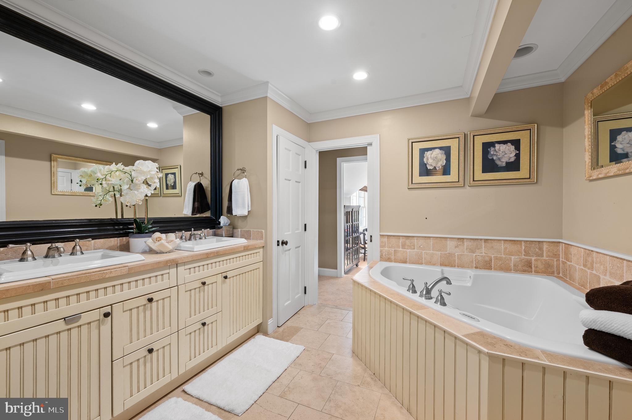 SOUTH WAYNE - Residential