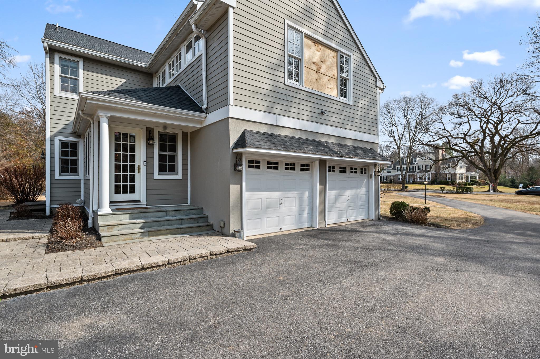 SOUTH WAYNE - Residential