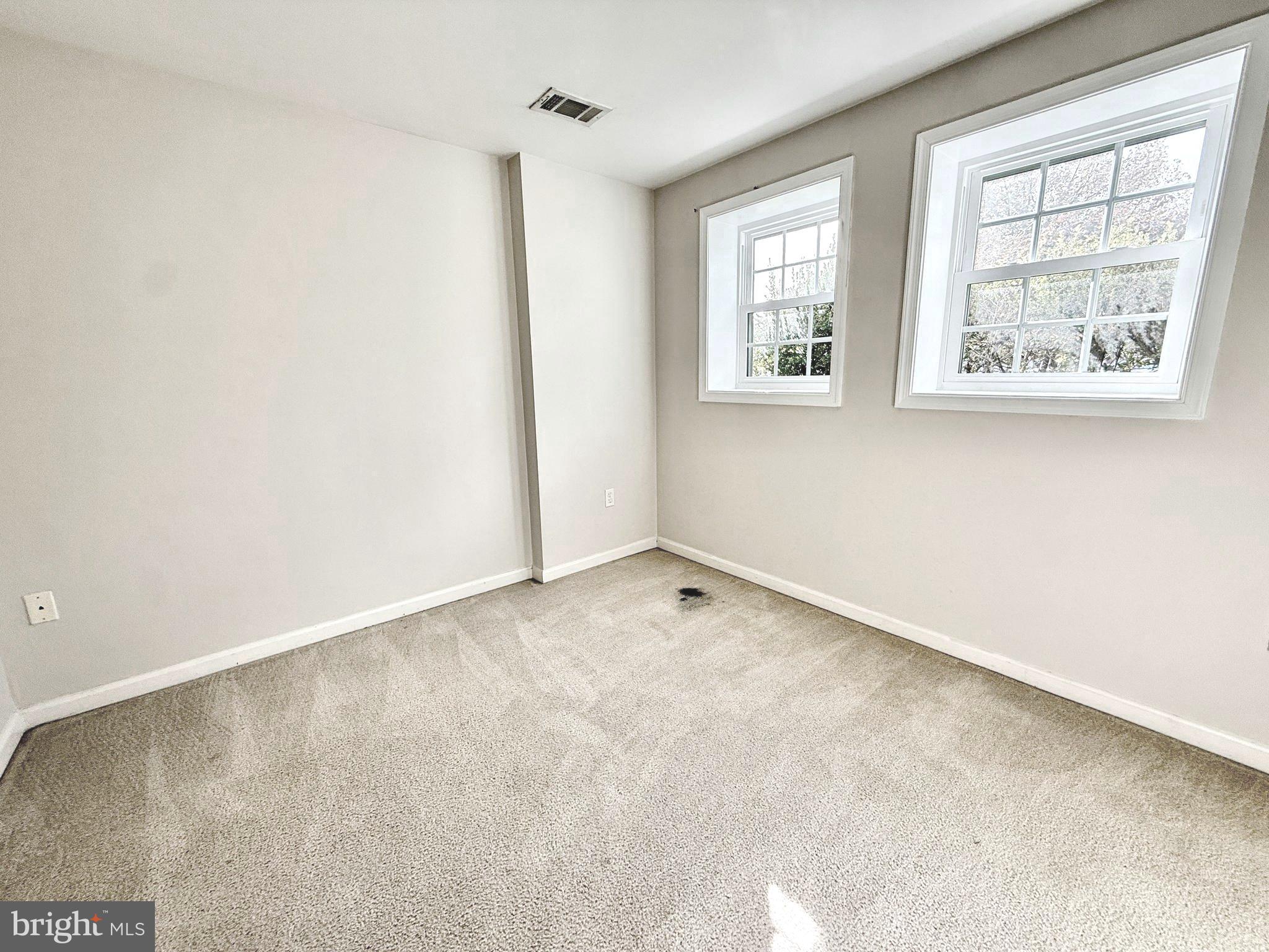 PRINCE WILLIAM COMMONS - Residential Lease