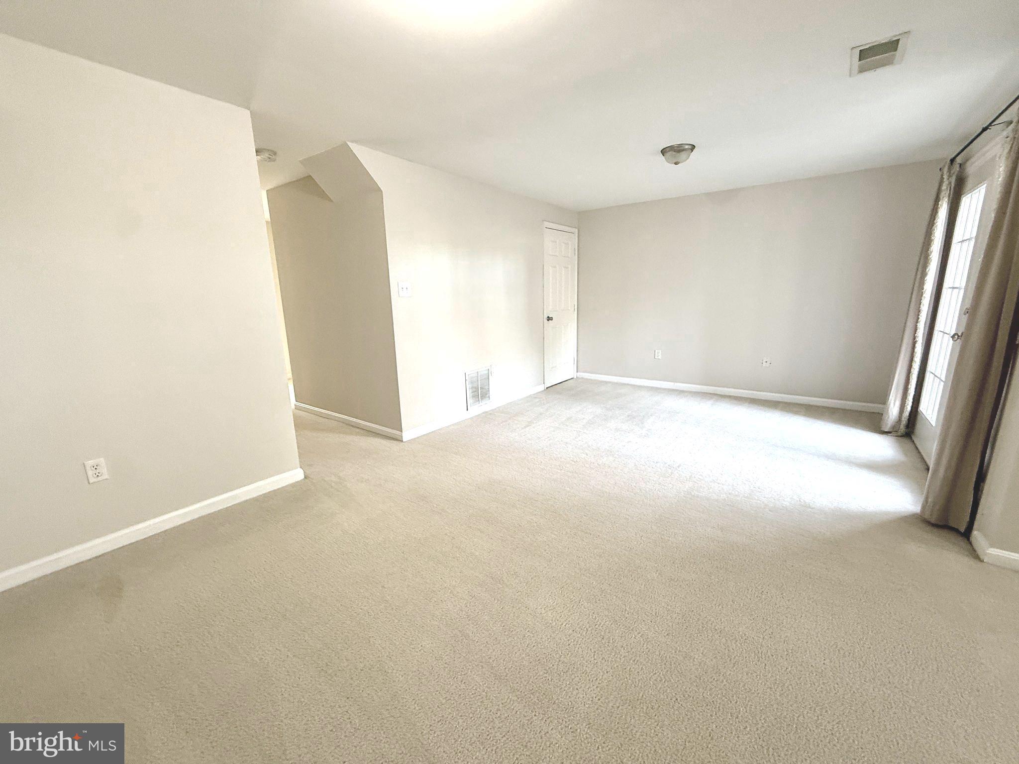 PRINCE WILLIAM COMMONS - Residential Lease