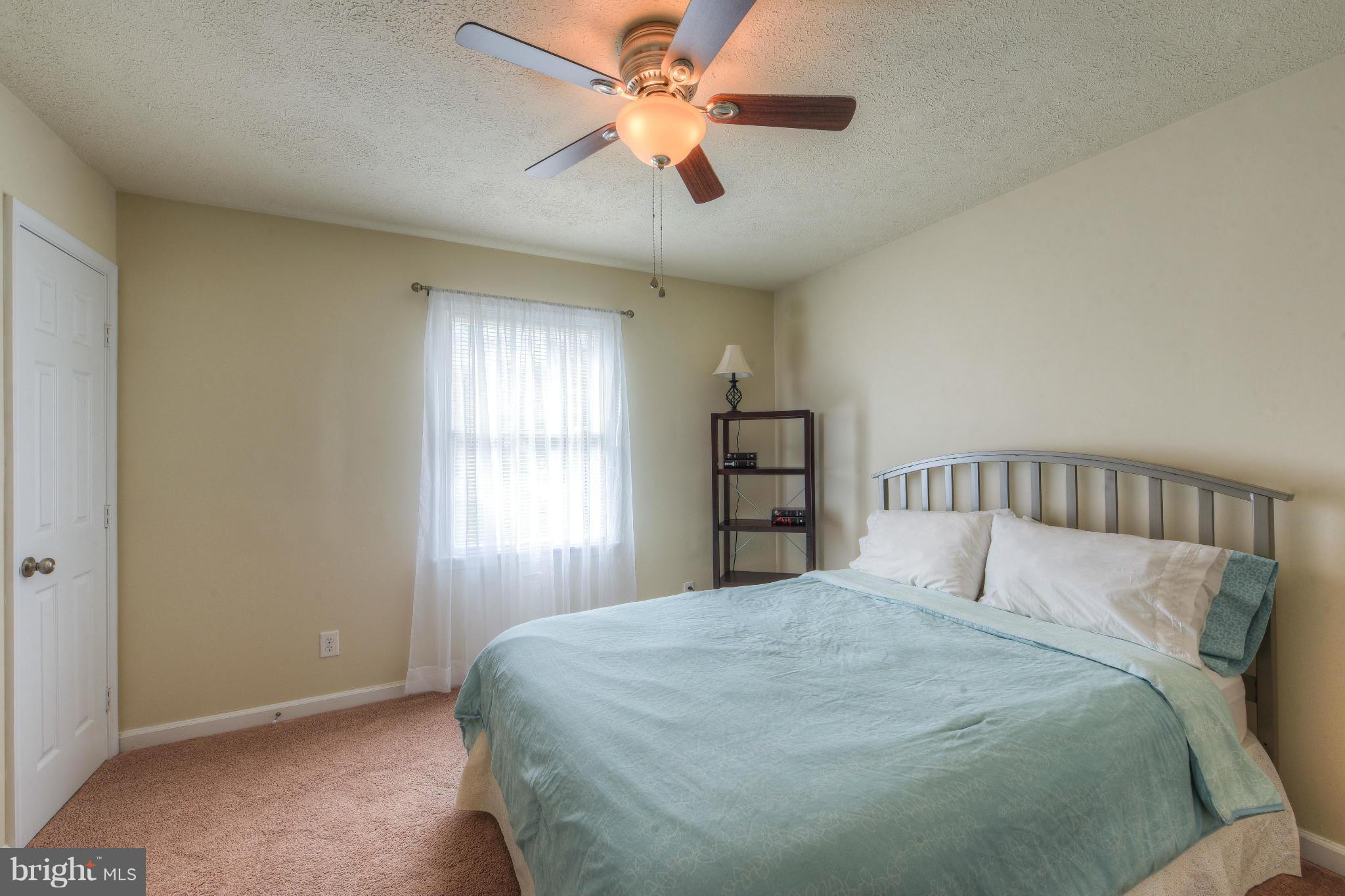 LAKE WILDERNESS - Residential