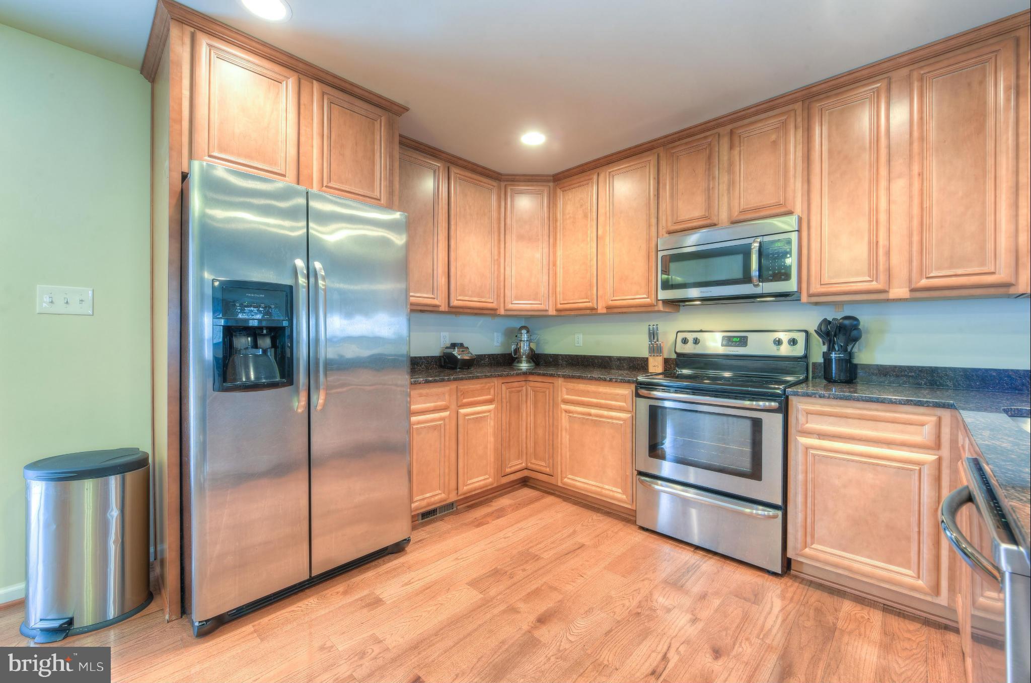 LAKE WILDERNESS - Residential