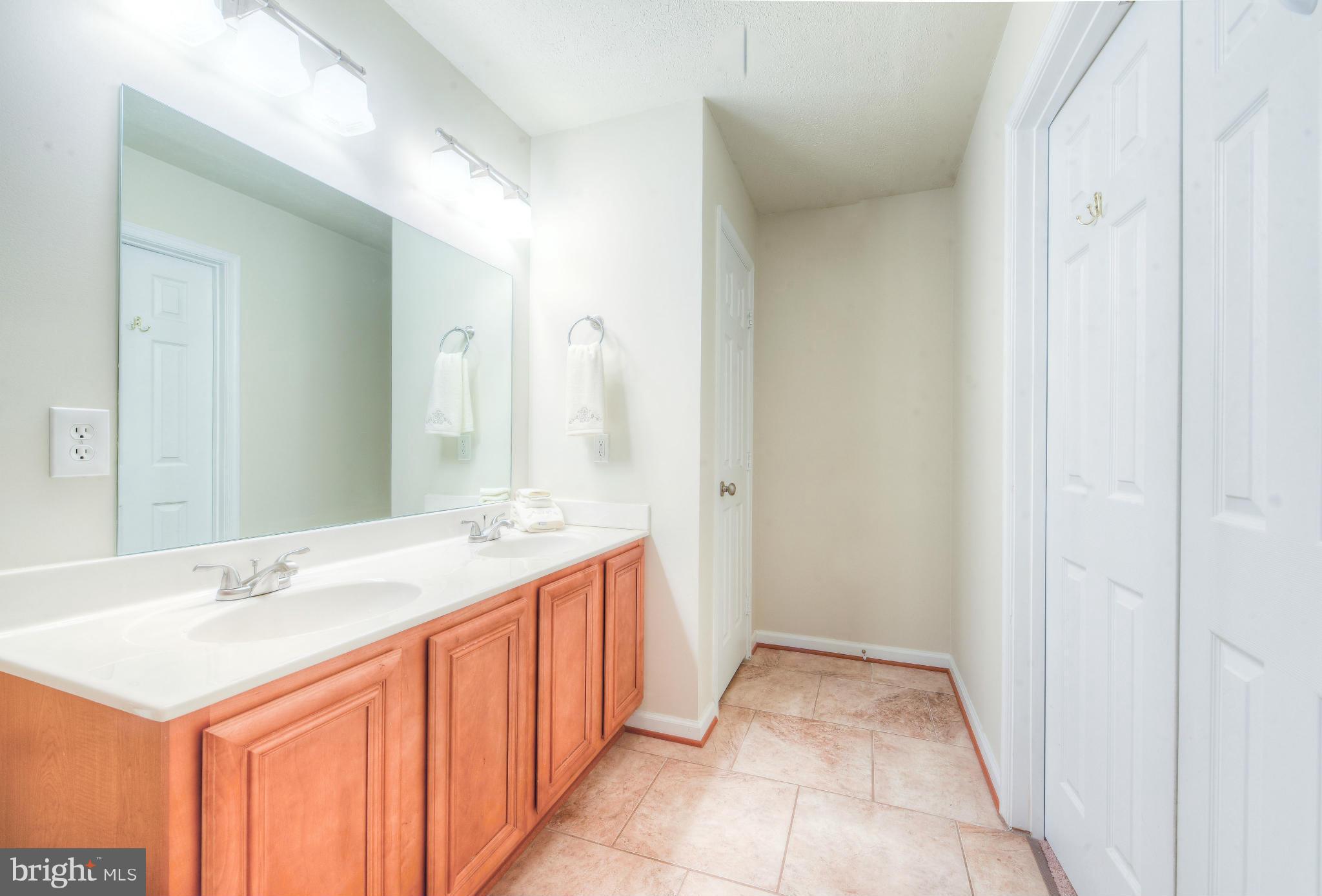 LAKE WILDERNESS - Residential